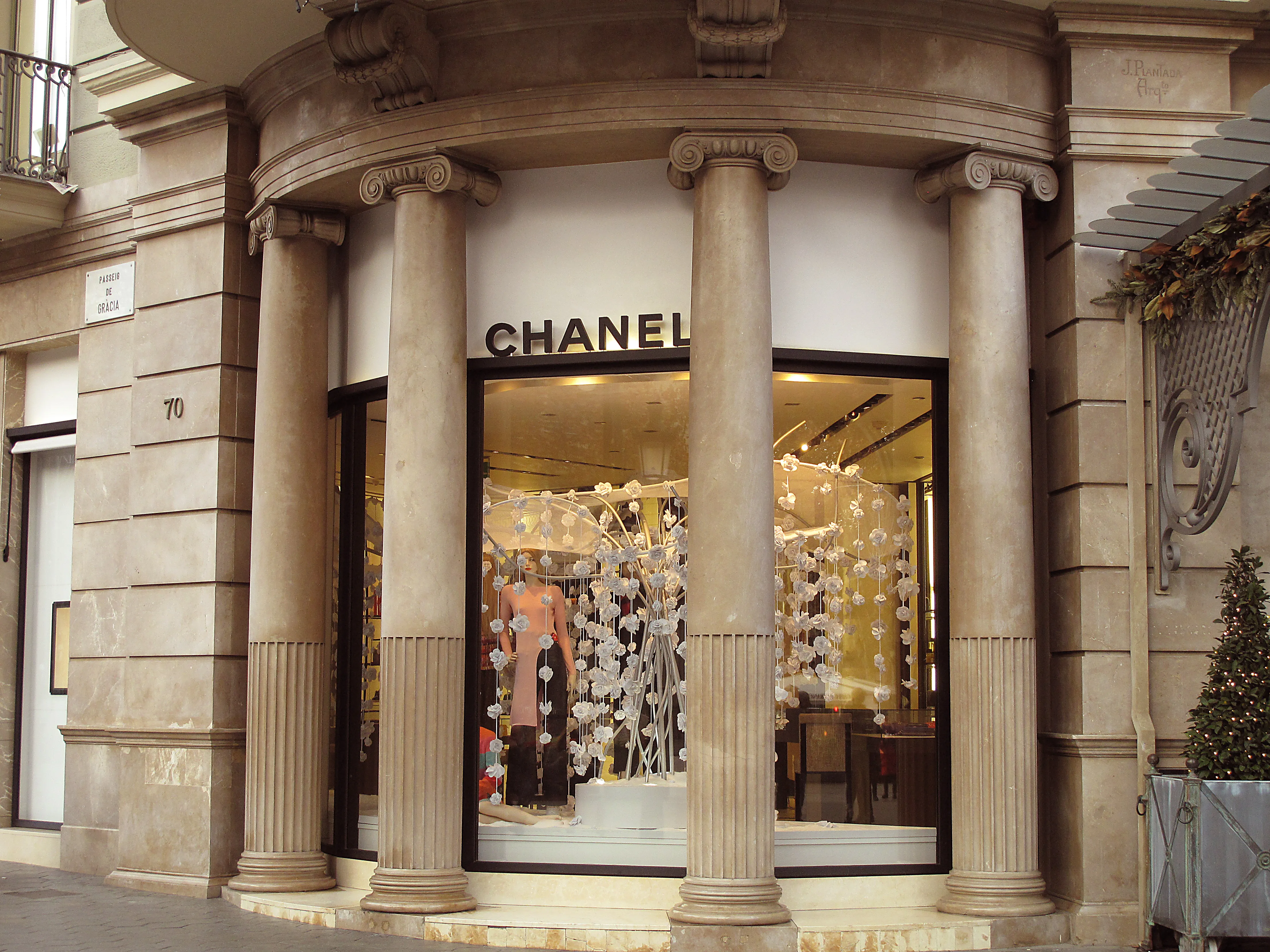 Блеск Chanel: Нью-Йоркская премьера Métiers d'Art под руководством Блези