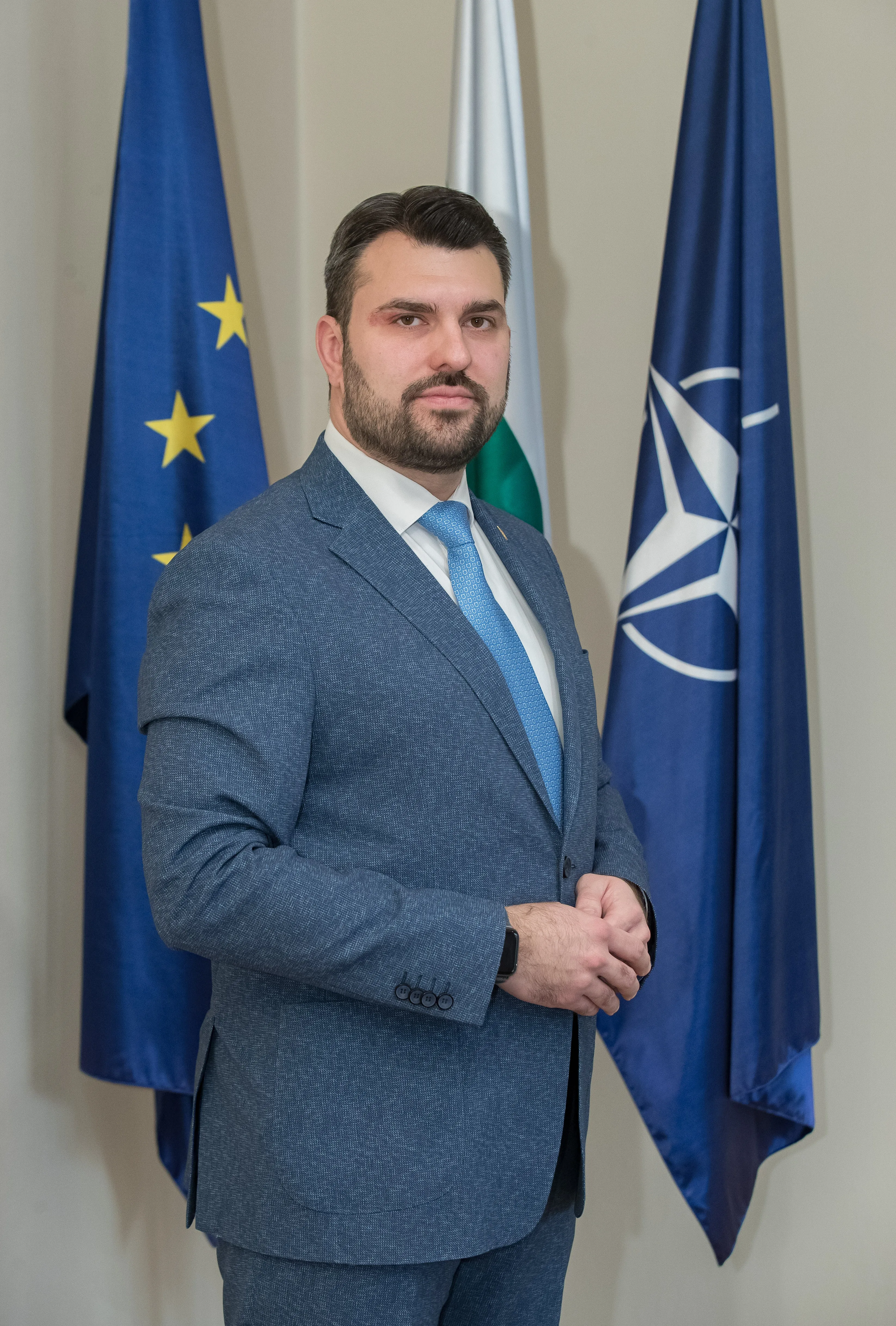 Young Bulgarian diplomats received certificates in a solemn ceremony at the Ministry of Foreign Affairs