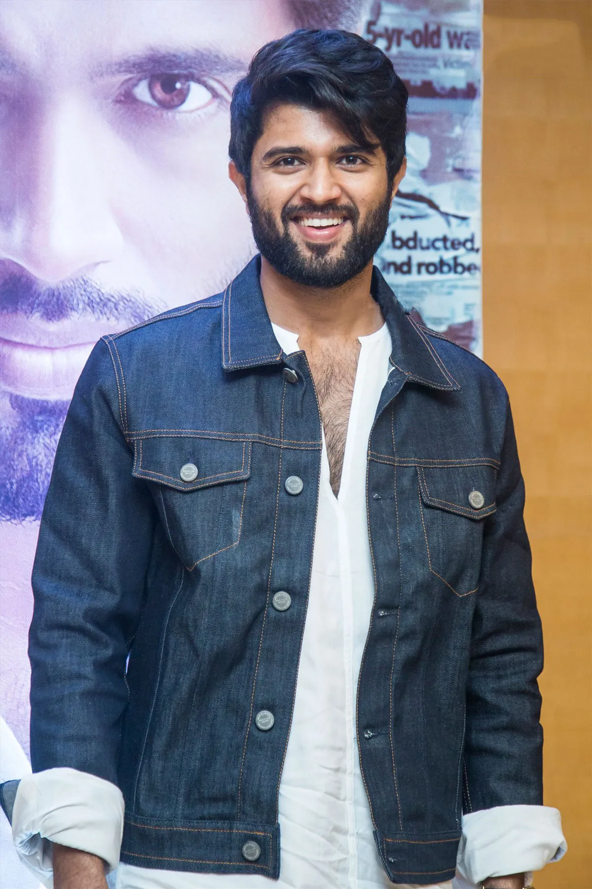 Vijay Deverakonda с епичен шпионски трилър "Kingdom" - премиерата разтърсва киноиндустрията