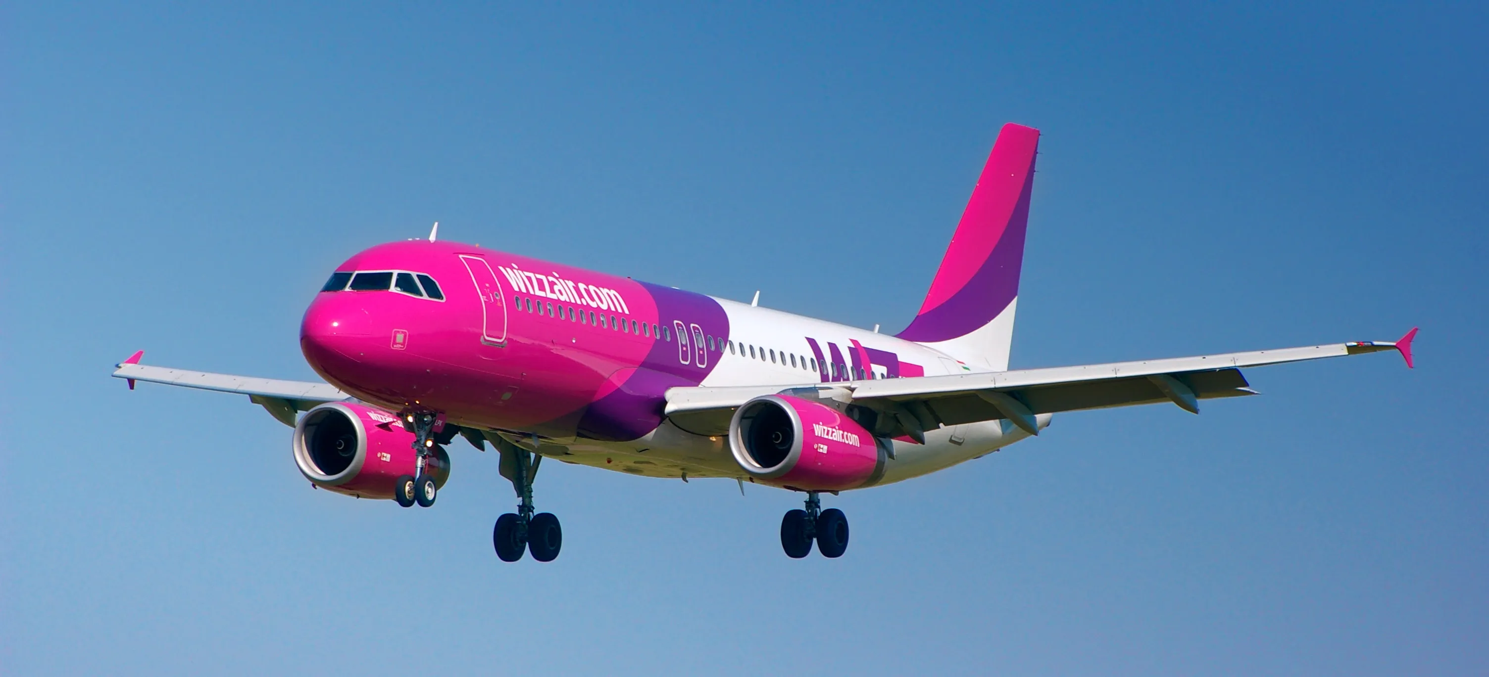 Wizz Air възстановява полетите от София до Абу Даби