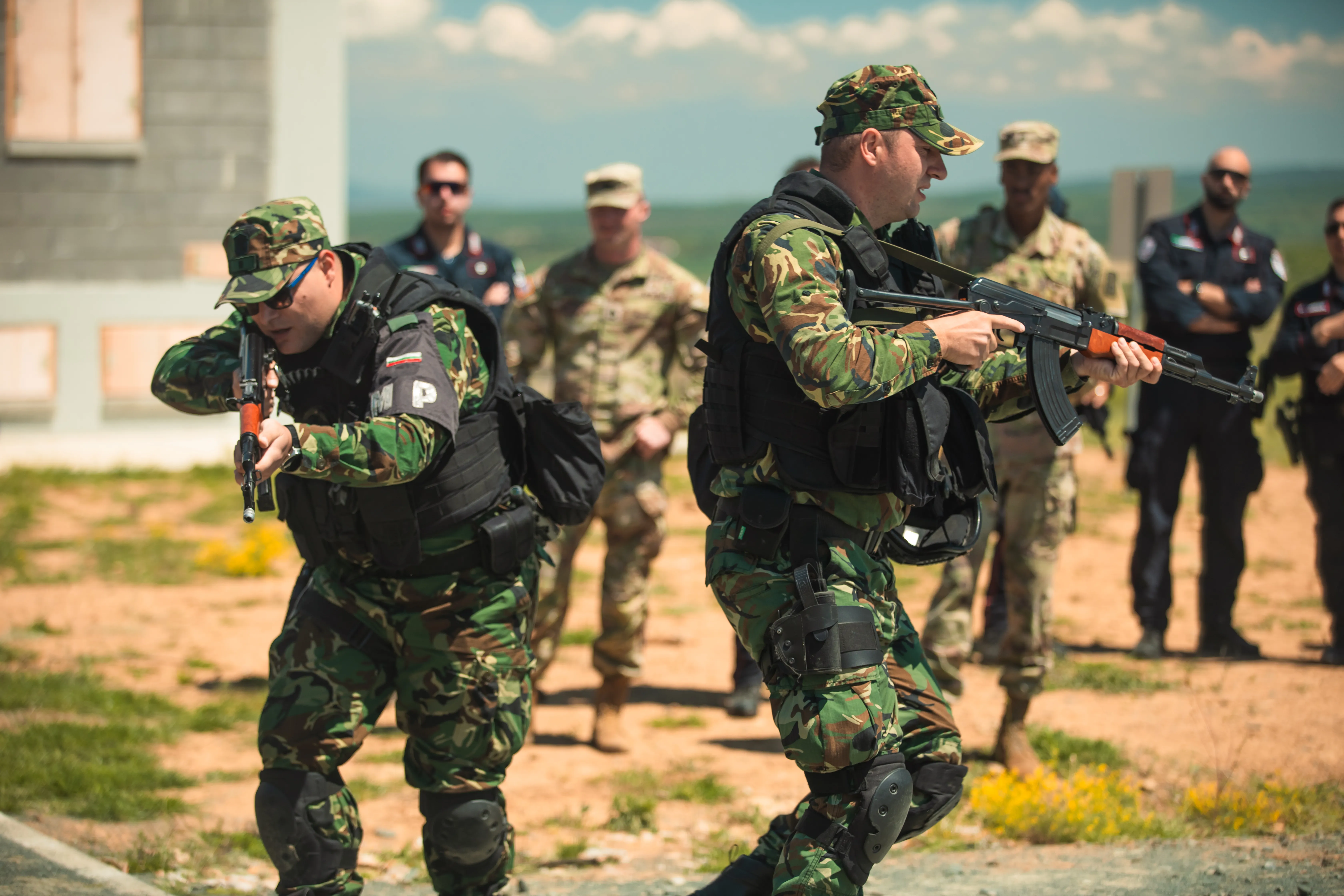 Специални тактически действия на полицията в Бургас: Учения за бърза реакция