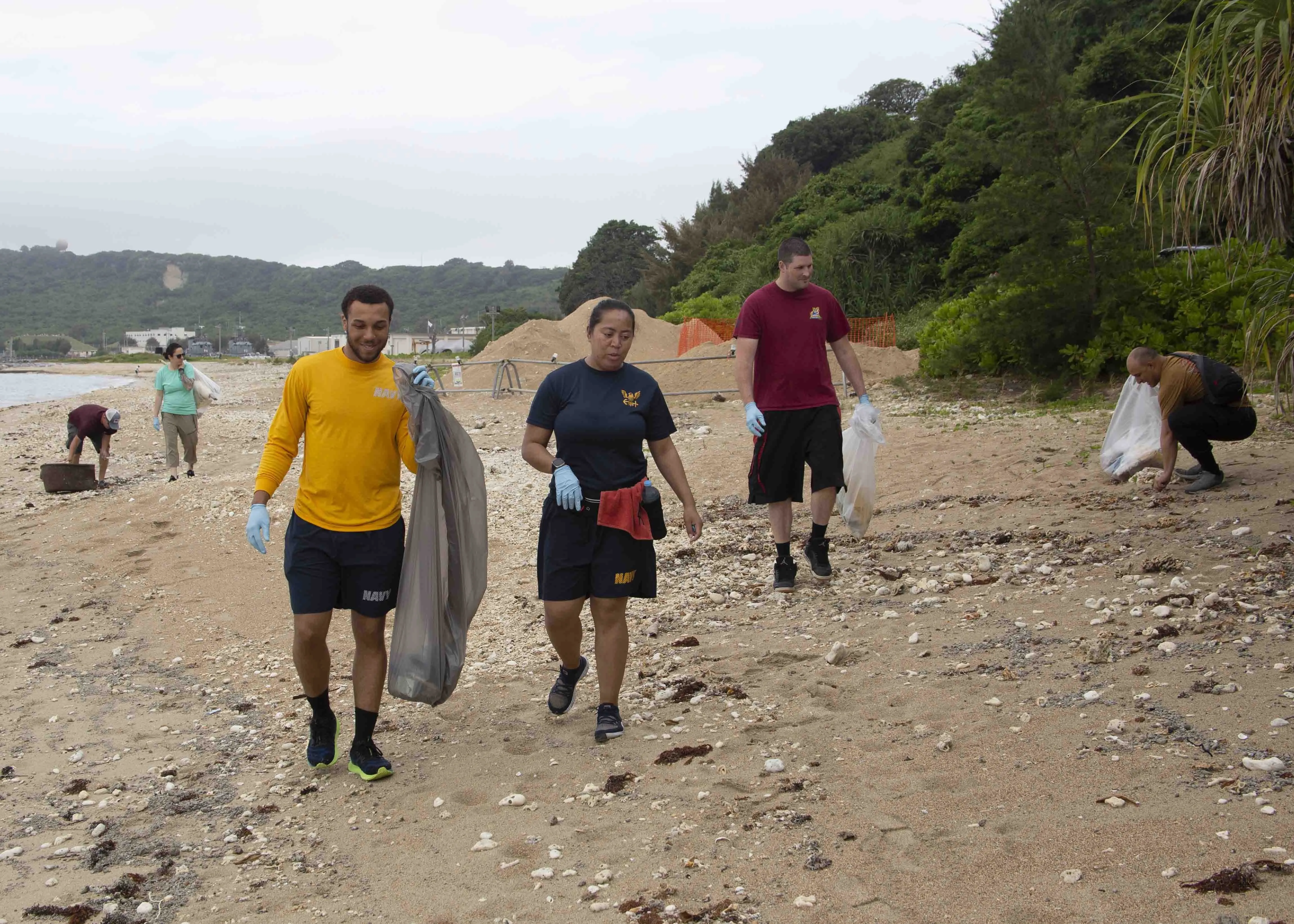 Доброволческата инициатива „Чистата Коледа“ отново обединява за почистване на плажове
