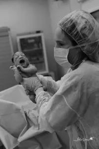 Осем акушерки отличени от БАПЗГ за Деня на родилната помощ