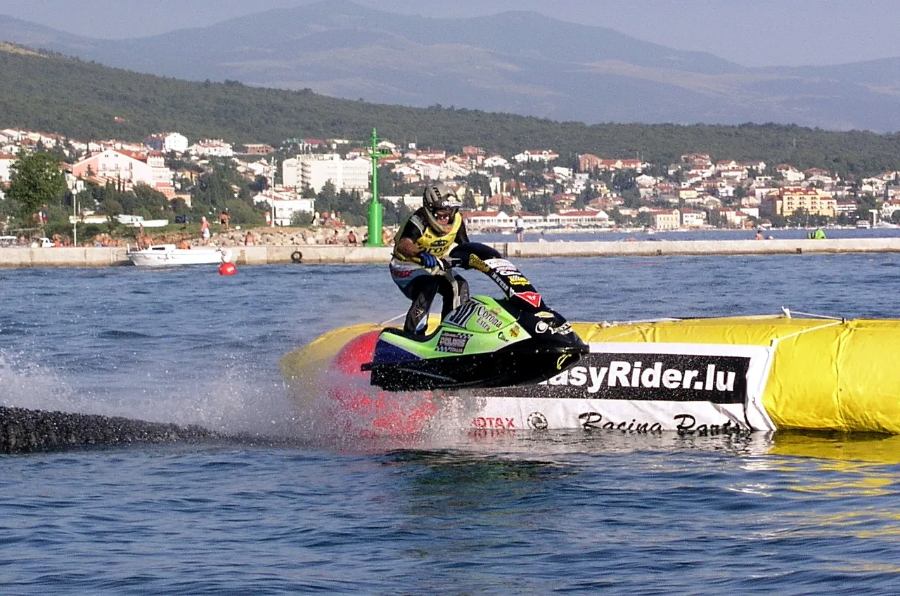 Болгария примет Чемпионат мира по водно-моторному спорту в Бургасе в 2026 году!