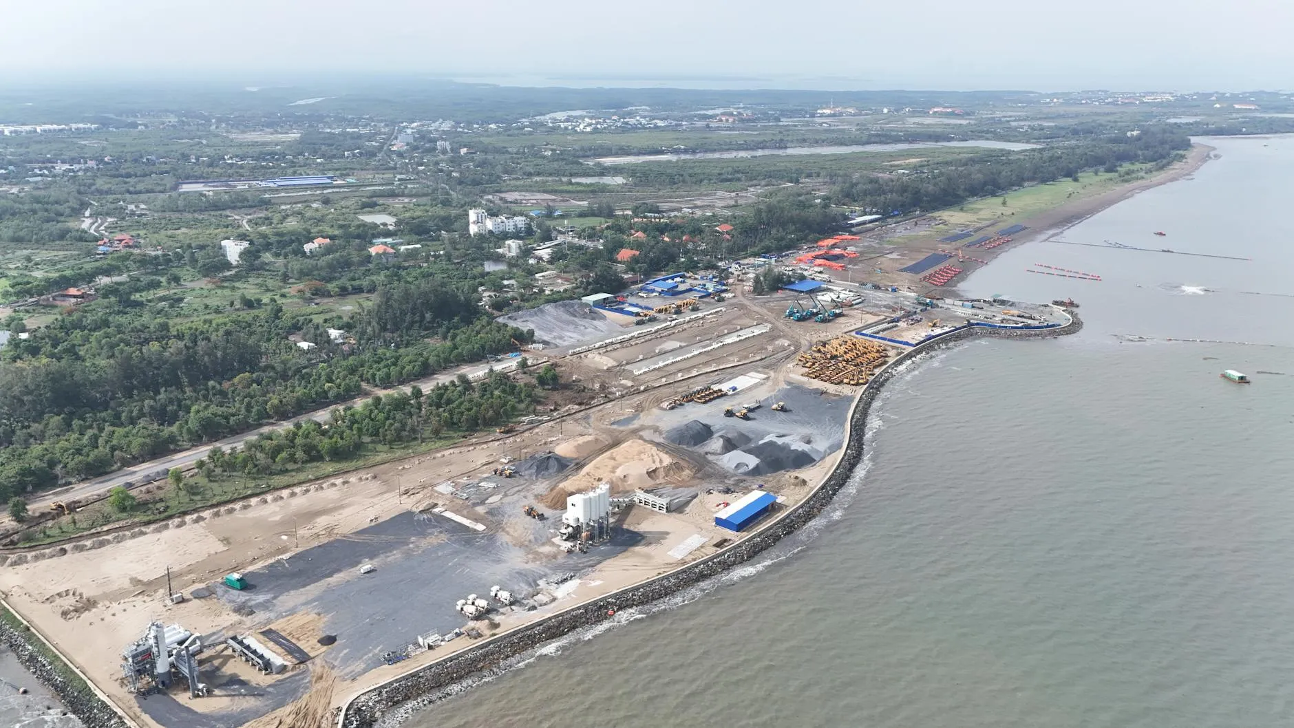 Нові земельні ділянки для АЕС Козлоддуй: Міська рада проголосувала за передачу територій державі