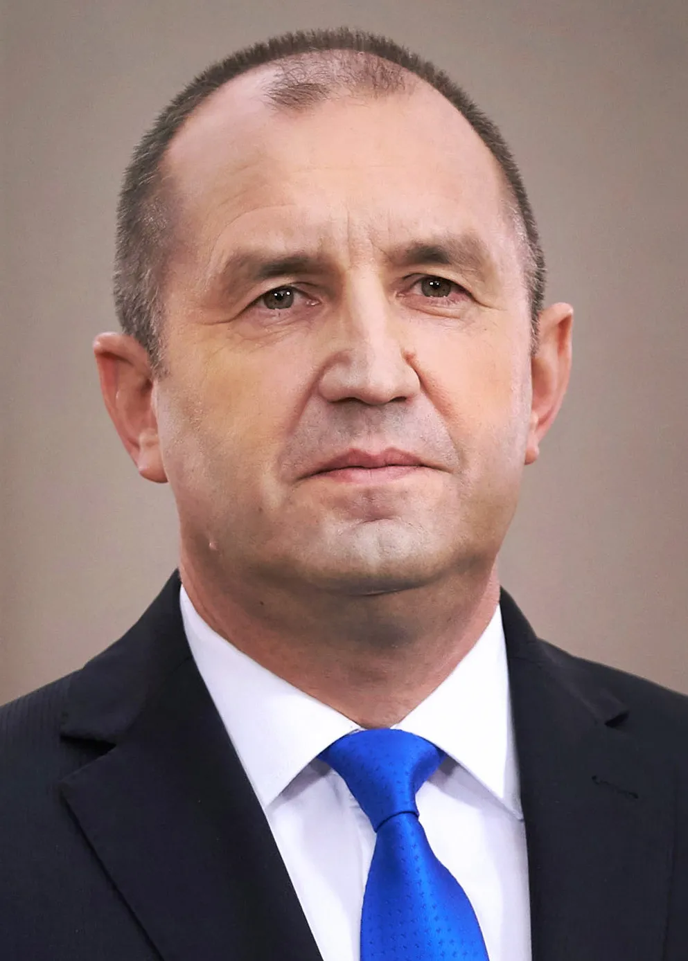 Первый мандат: Румен Радев представил кабинет «Прогрессивной Болгарии»