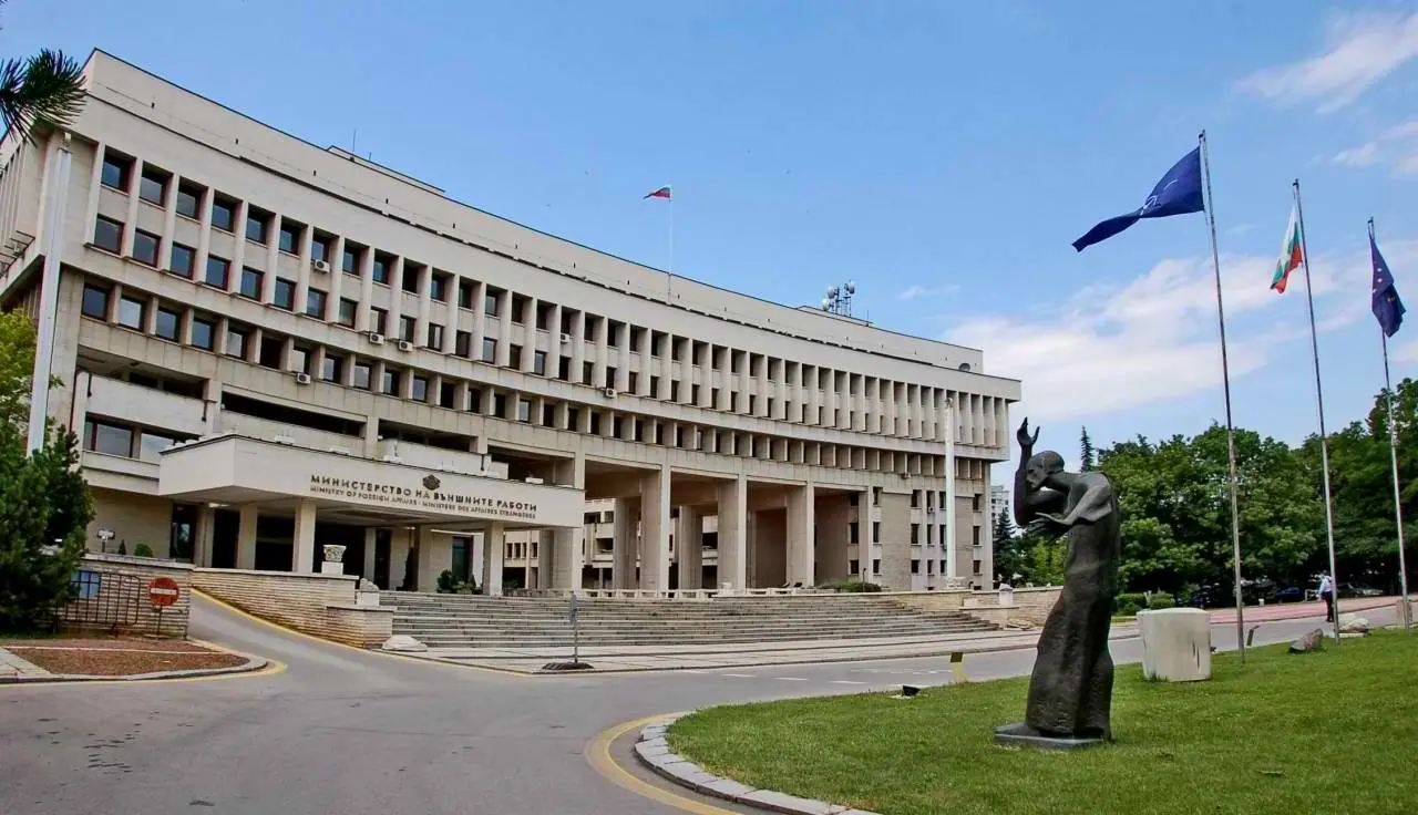 Външният министър Велислава Петрова: Санкциите се движат от интереса