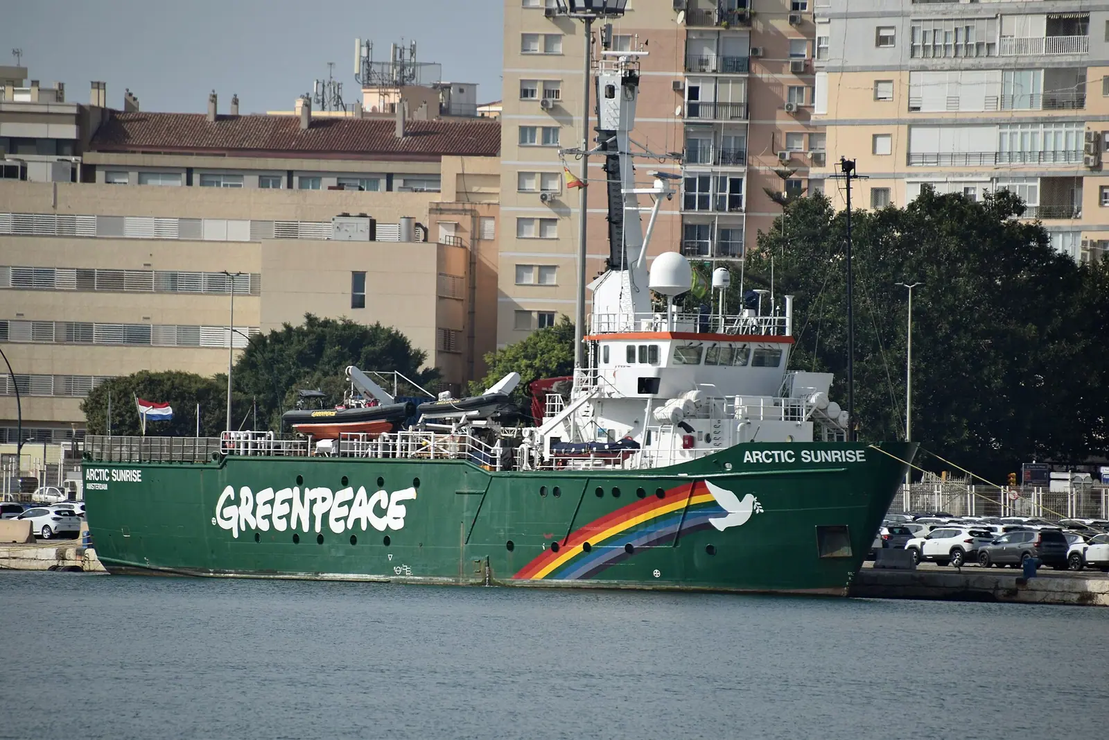 Корабът „Арктик Сънрайз“ пристига в Бургас на 5 септември
