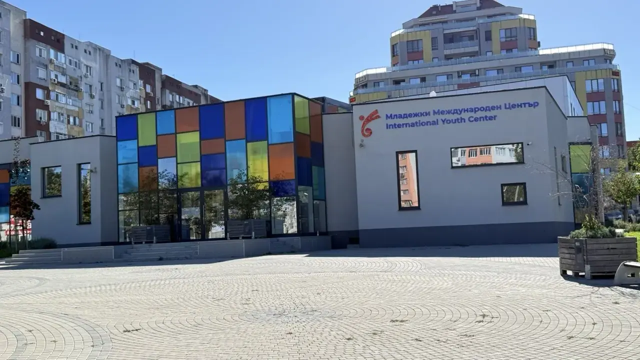 Още над 2,2 млн. евро за младежките центрове одобри правителството