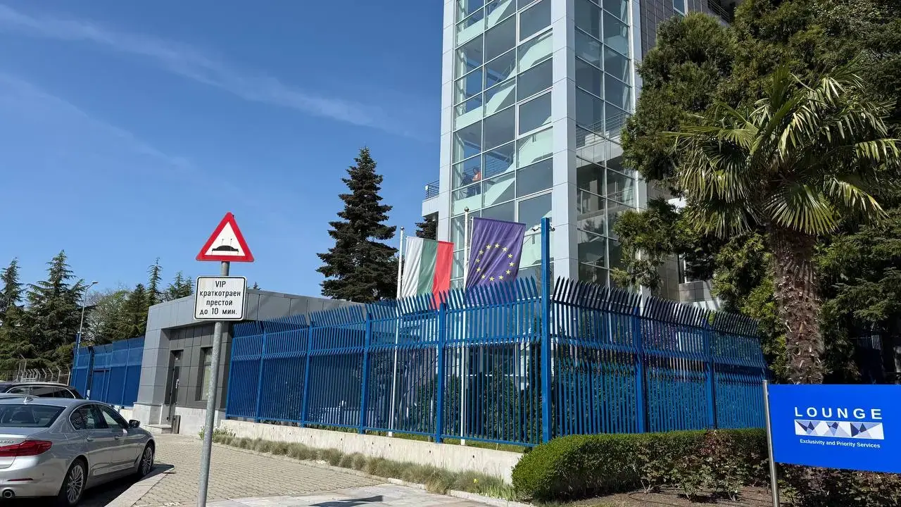 Хотел „Мираж“ в Бургас отвори отново след основен ремонт и с нов екип