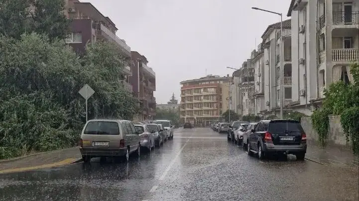BG-ALERT в Царево заради силни валежи през нощта