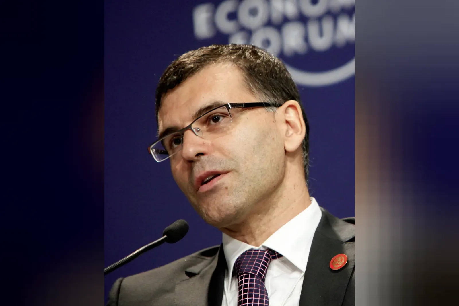 Дянков: налог на сверхприбыль банков может принести более €1 млрд