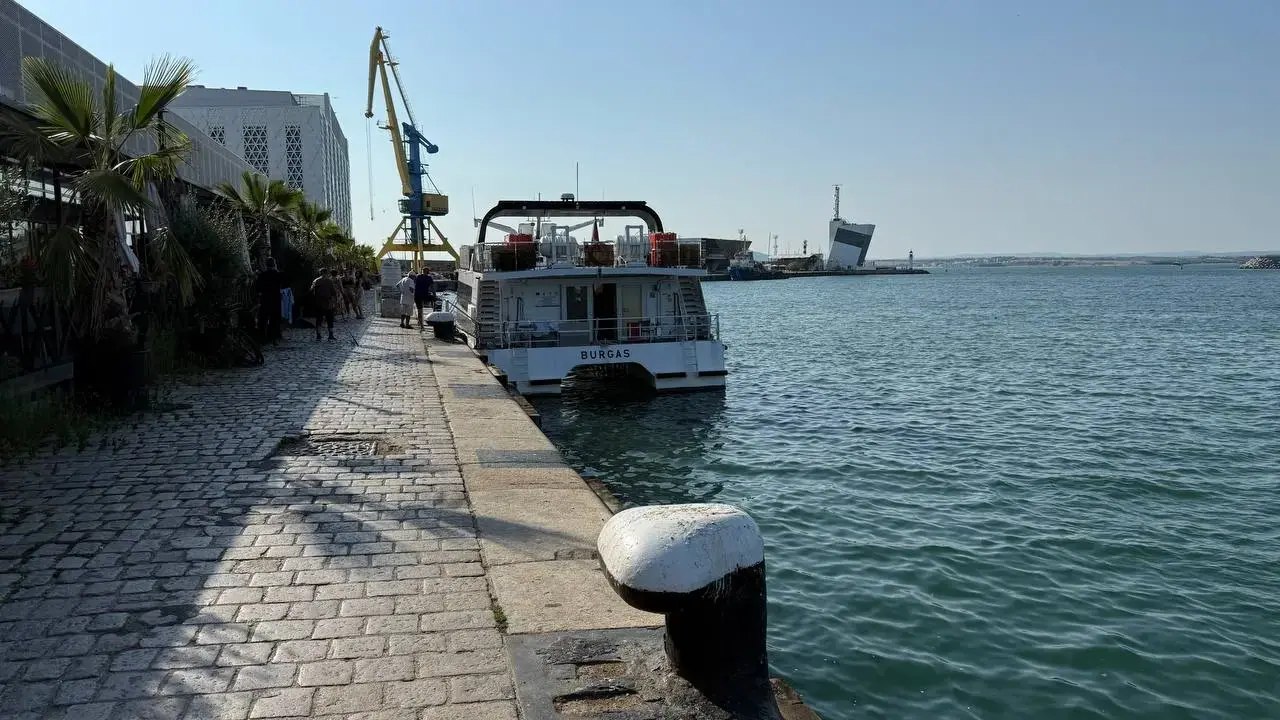 Керемедчиев: Ударите по кораби в Черно море заплашват българските пристанища