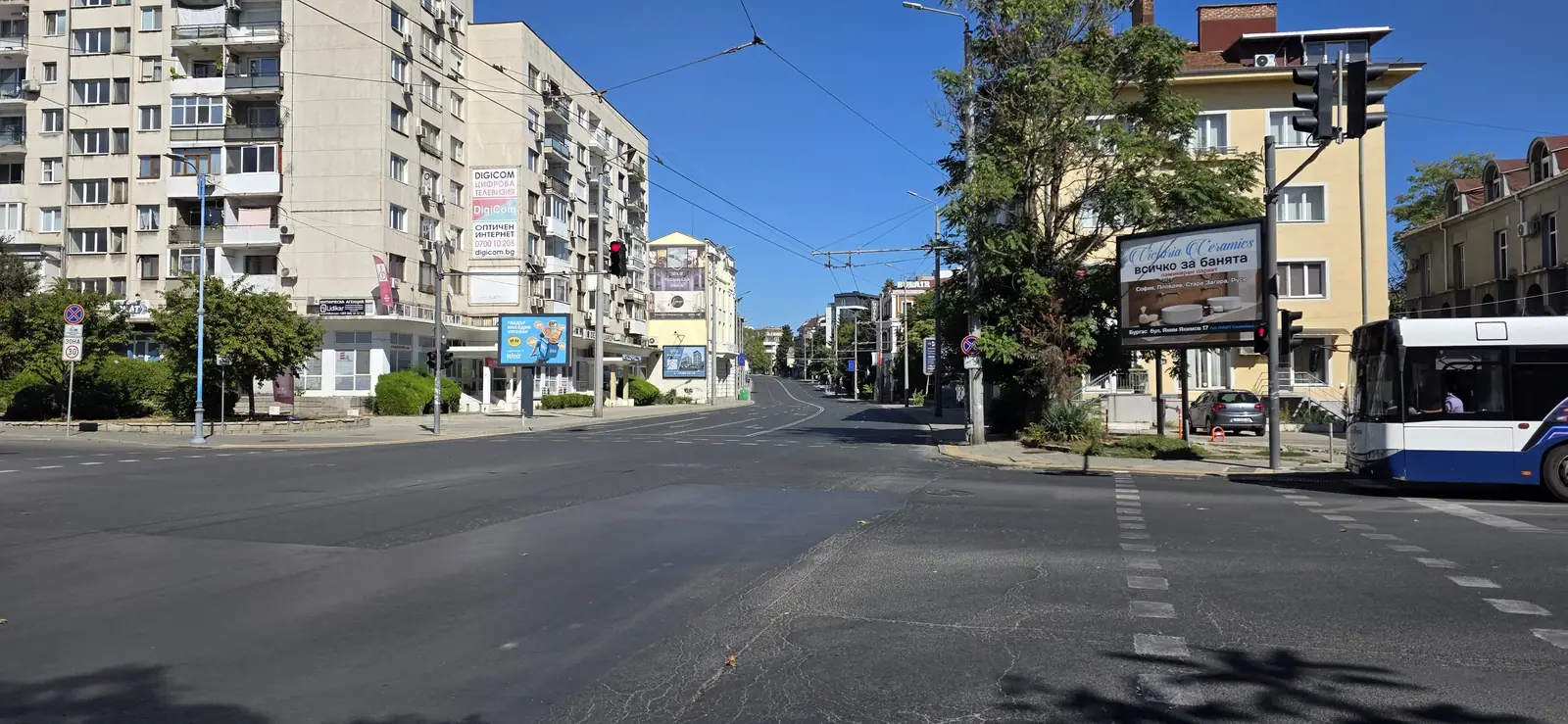 Нова катастрофа на кръстовище в „Славейков“ в Бургас, където от 2012 г. искат светофар
