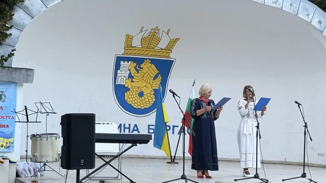 Ина Іванова та Діана Саватєва читатимуть вірші в «Морському казино» в Бургасі 17 жовтня