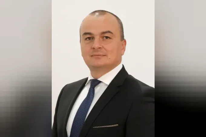 Абровски: От днес държавата проверява всички централни складове на веригите