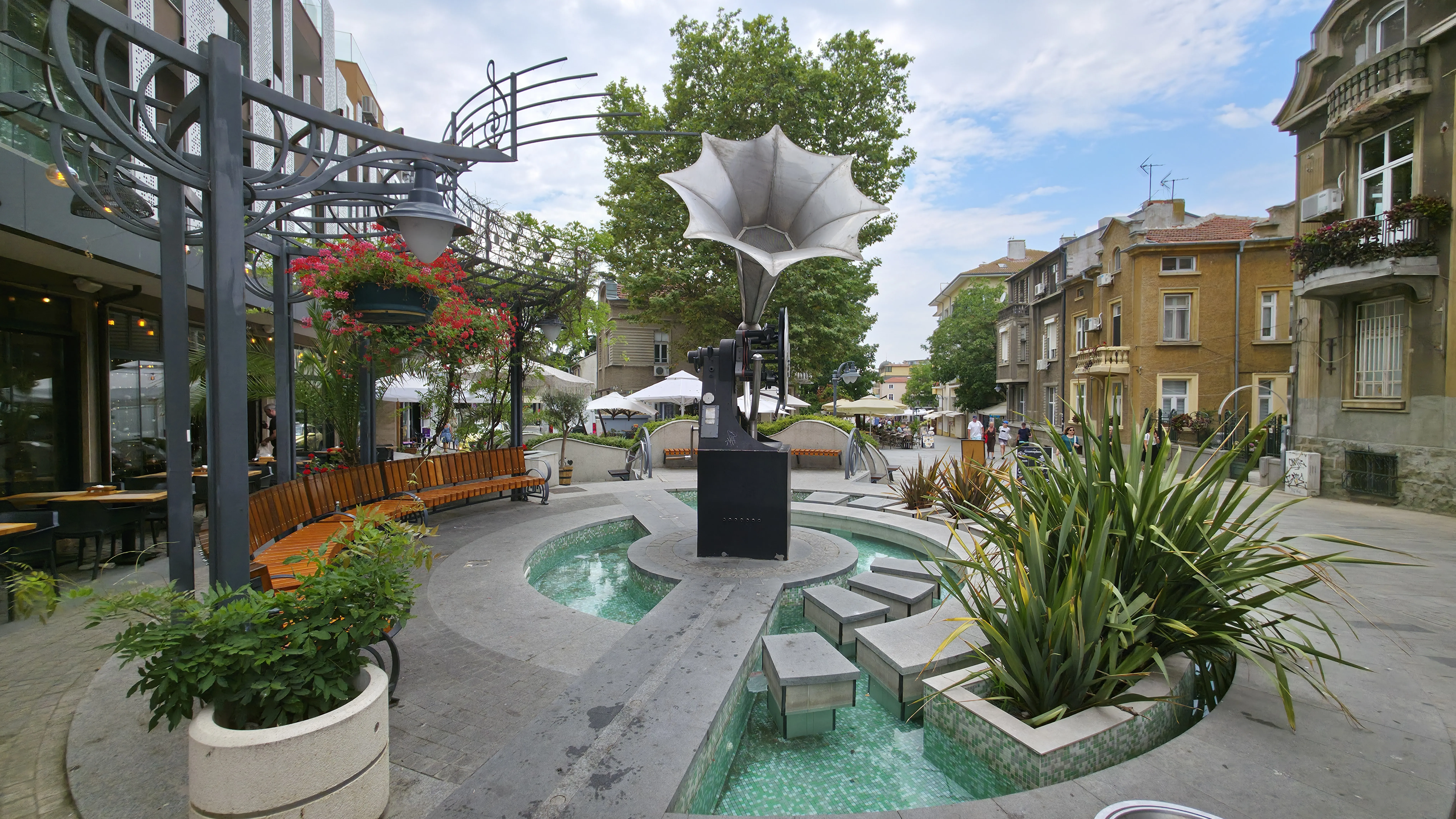 The Mystical Gramophone of Burgas: The Legend That Comes to Life on Bogoridi Street