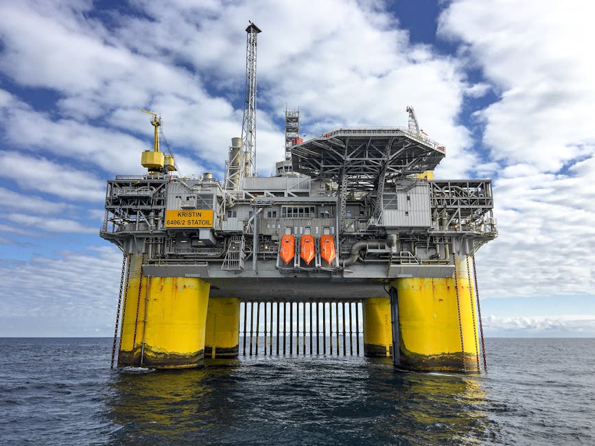 Картелът ОПЕК+ увеличава добива на нефт, въпреки разногласия между Саудитска Арабия и Русия