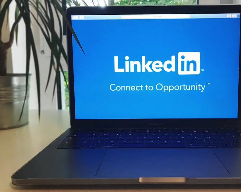 Глобалната дигитална платформа LinkedIn и нейните комуникационни политики