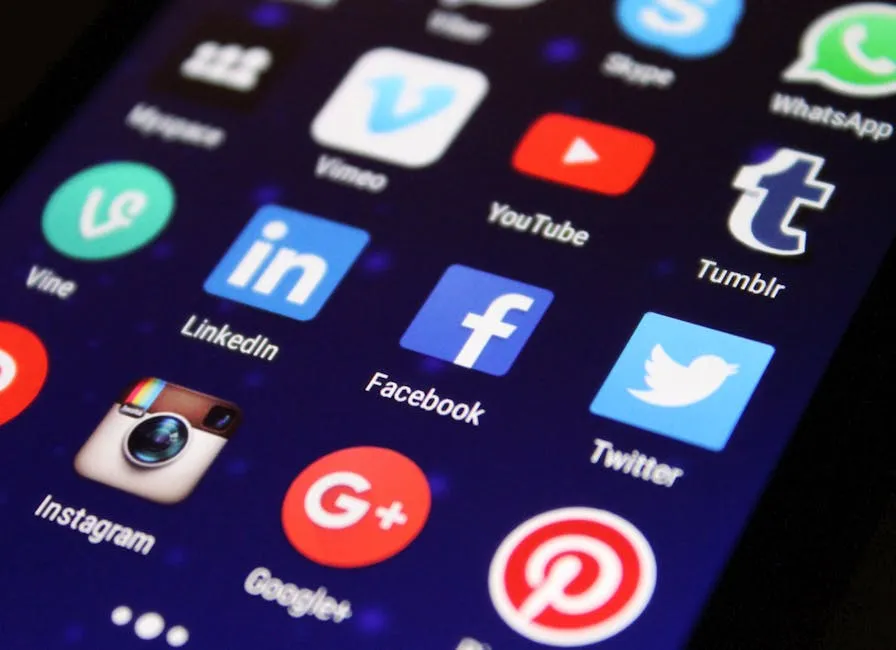 Глобалната дигитална платформа LinkedIn с нови правила за поверителност