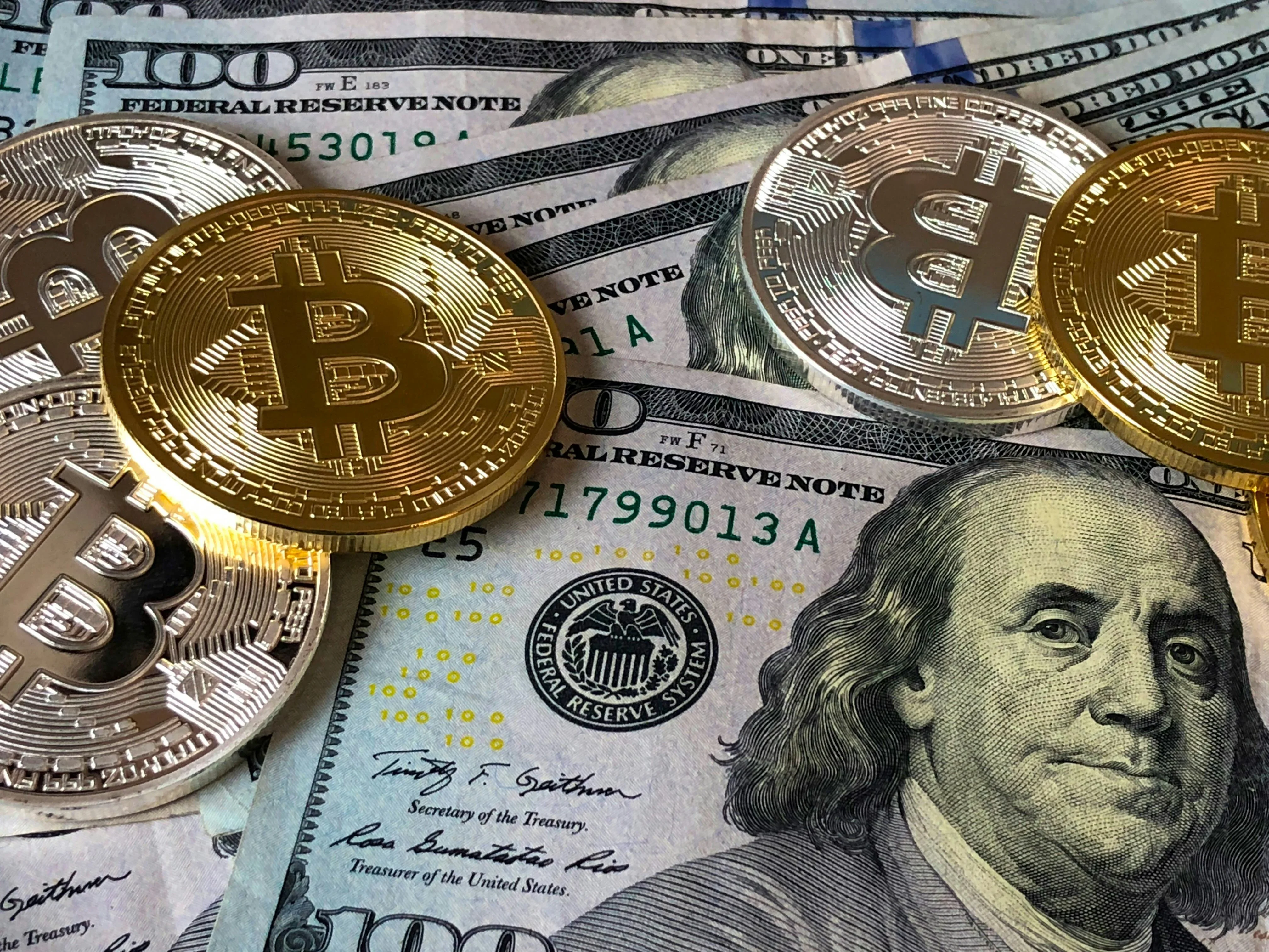 Финтех война: САЩ срещу Китай в битката за дигиталната валута