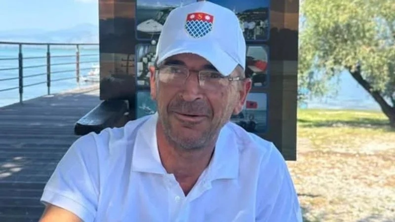 Tragic Heroism: Captain Saves Tourists at the Cost of His Life