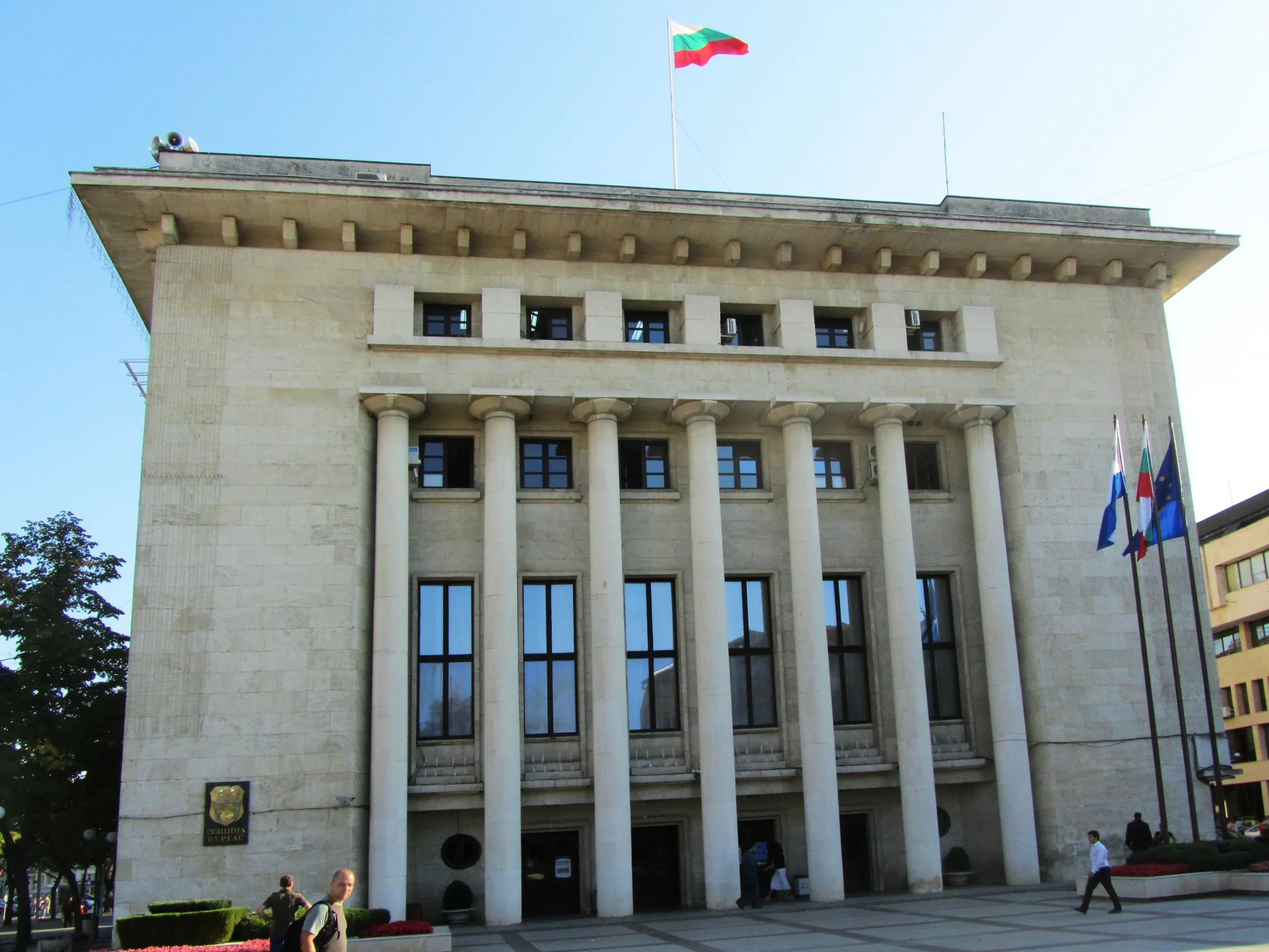 Помощ за пострадалите от пожара в Бургас от _Социално подпомагане_
