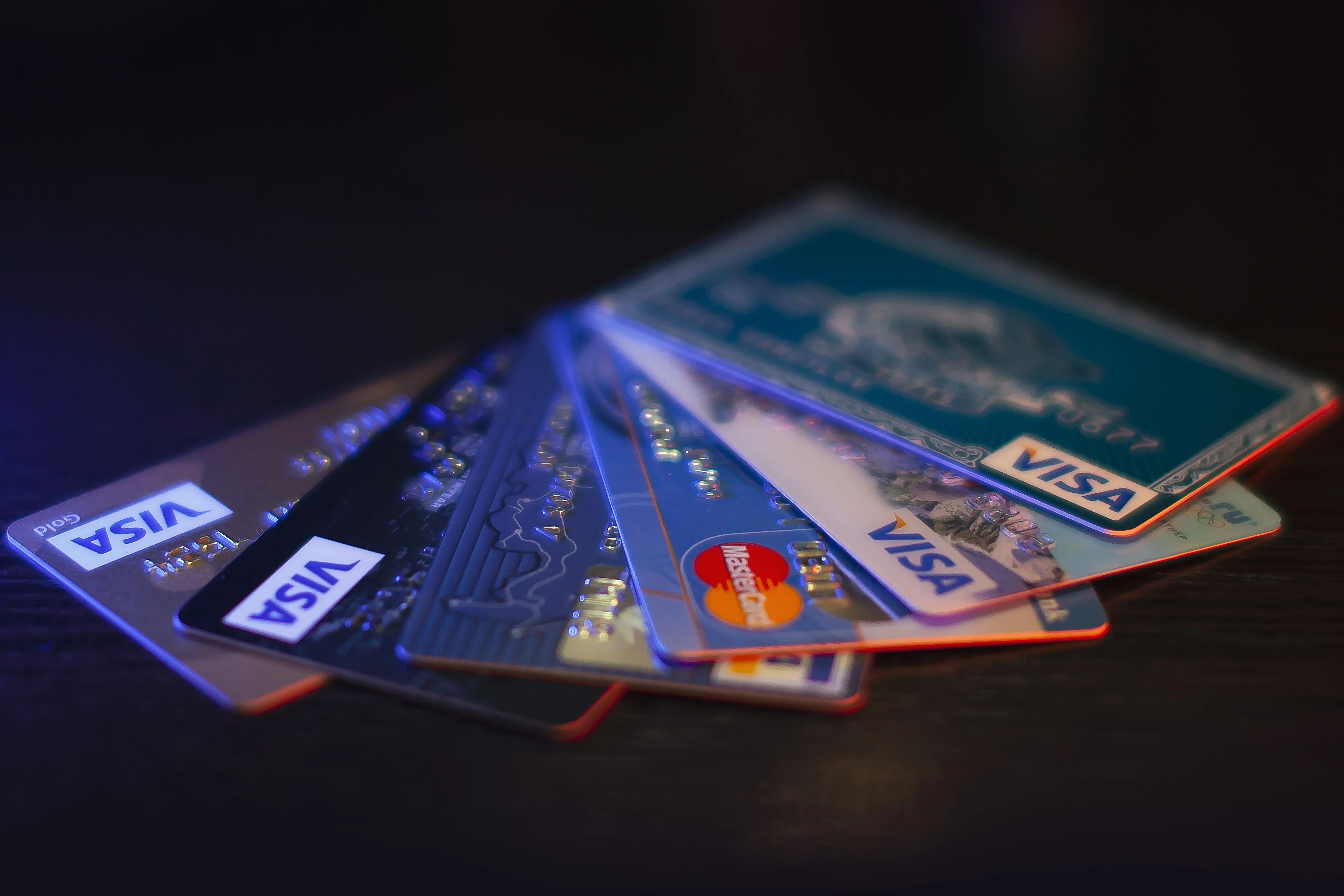 Arrests for Online Loan Scams: Victims with Poor Credit History