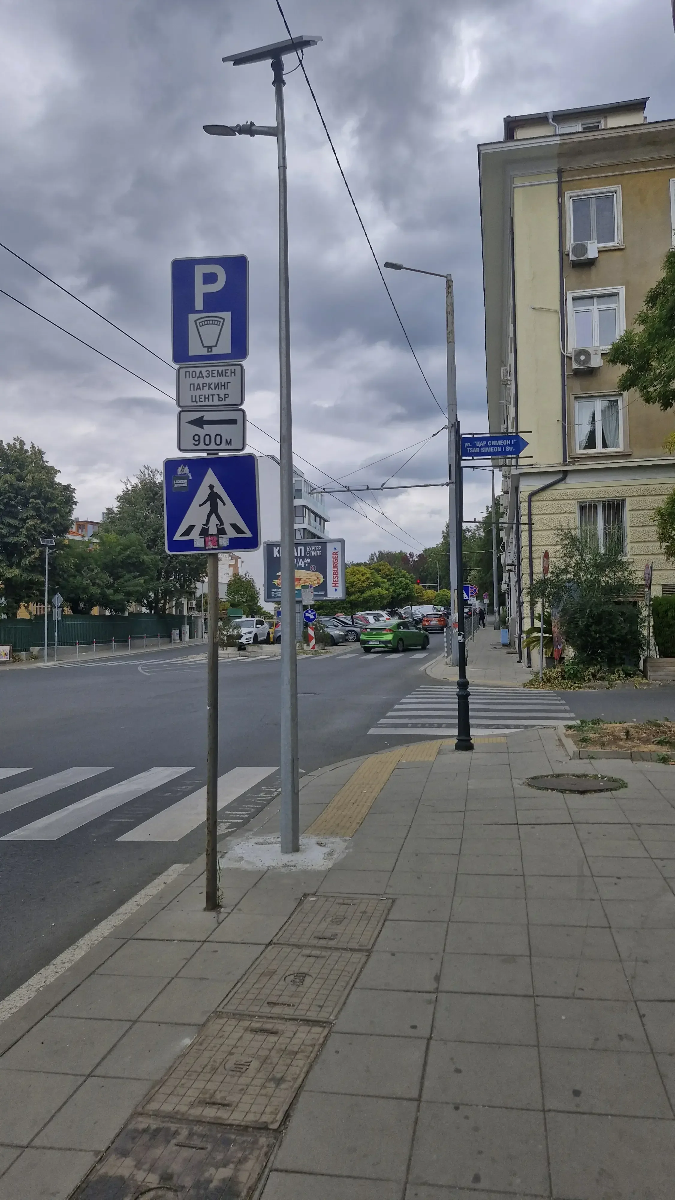 Жена блъсната на пешеходна пътека в Бургас