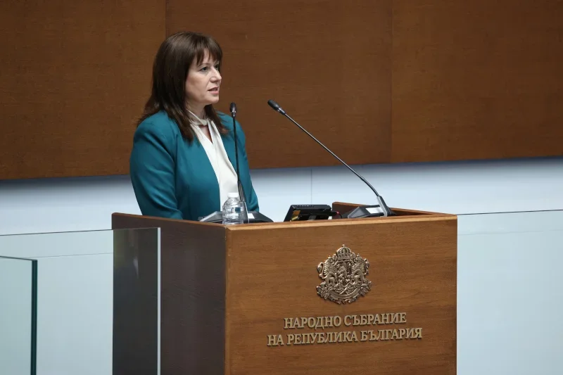 Ombudsman Calls for Removal of Child Benefit Certificates