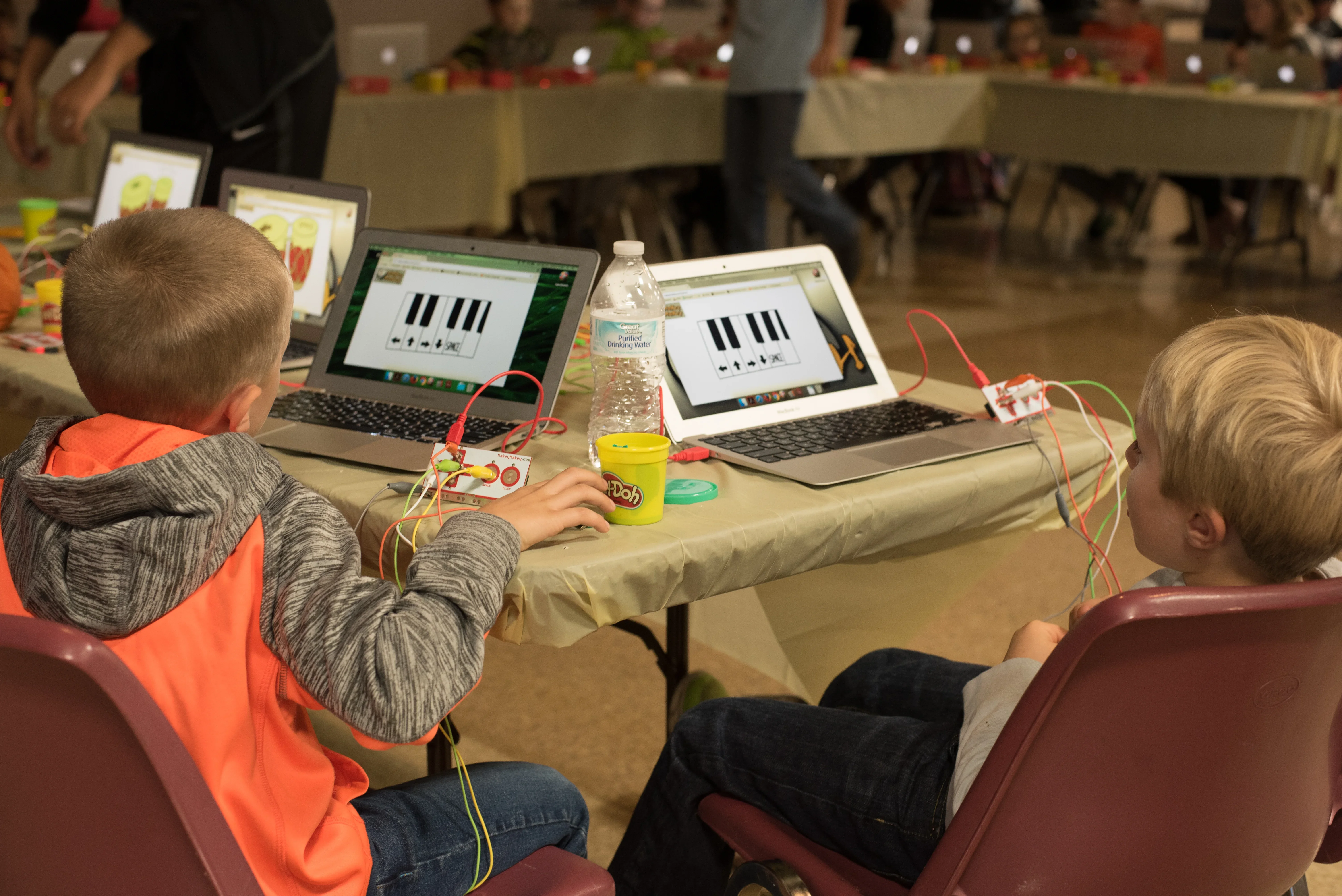 Комп'ютерне моделювання для дітей у Бургасі: Scratch для маленьких дослідників