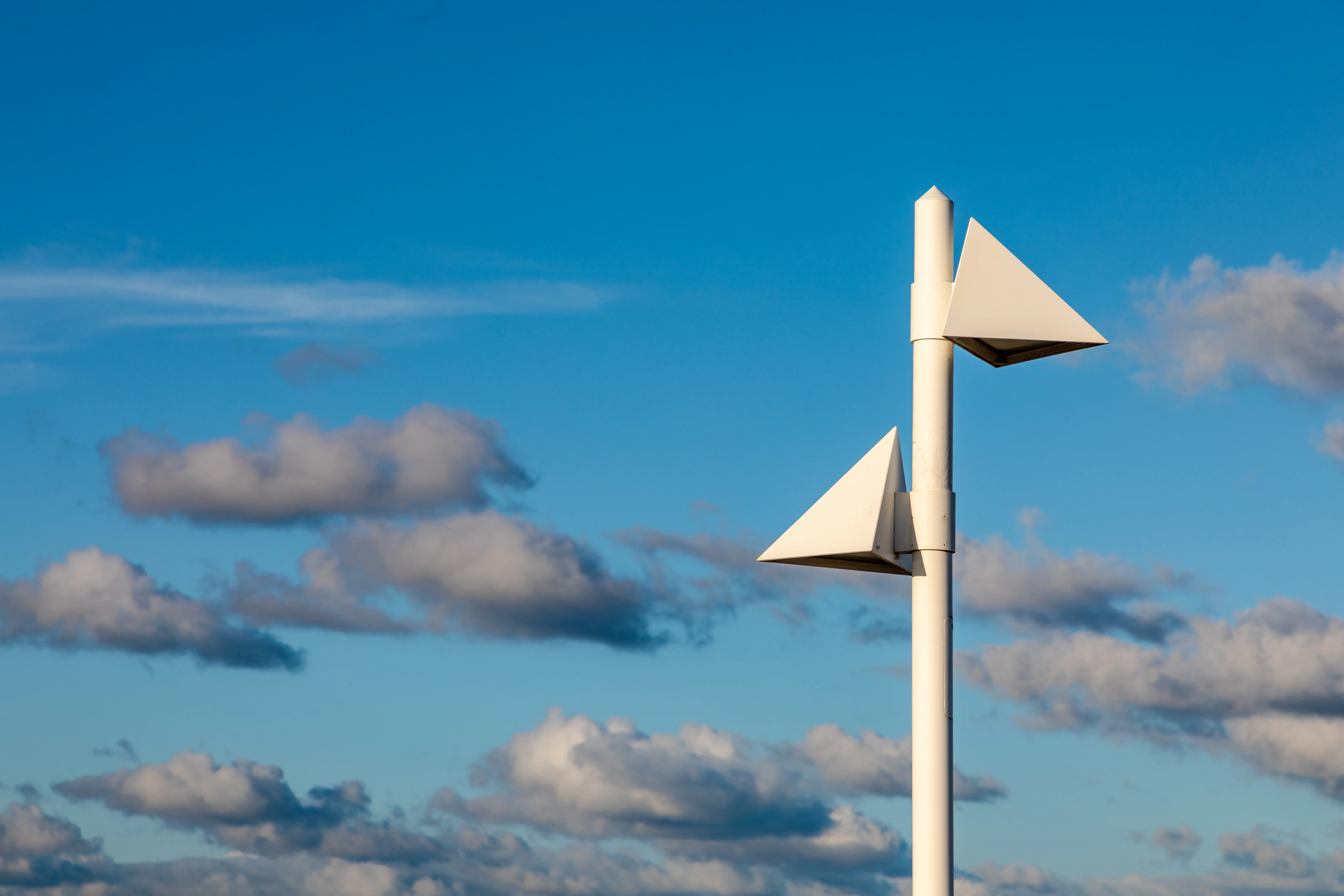 Айтос: Масштабний проєкт з модернізації вуличного освітлення