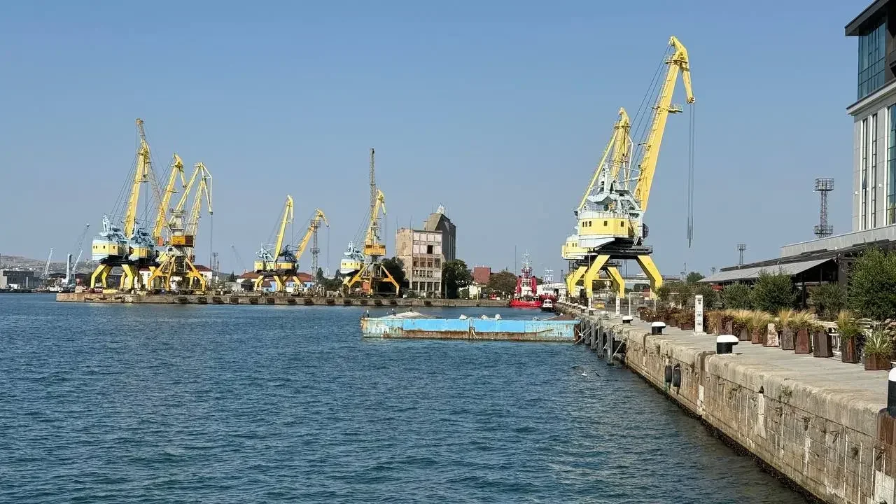 Морская администрация требует 270 371 евро с владельца "Кайроса"