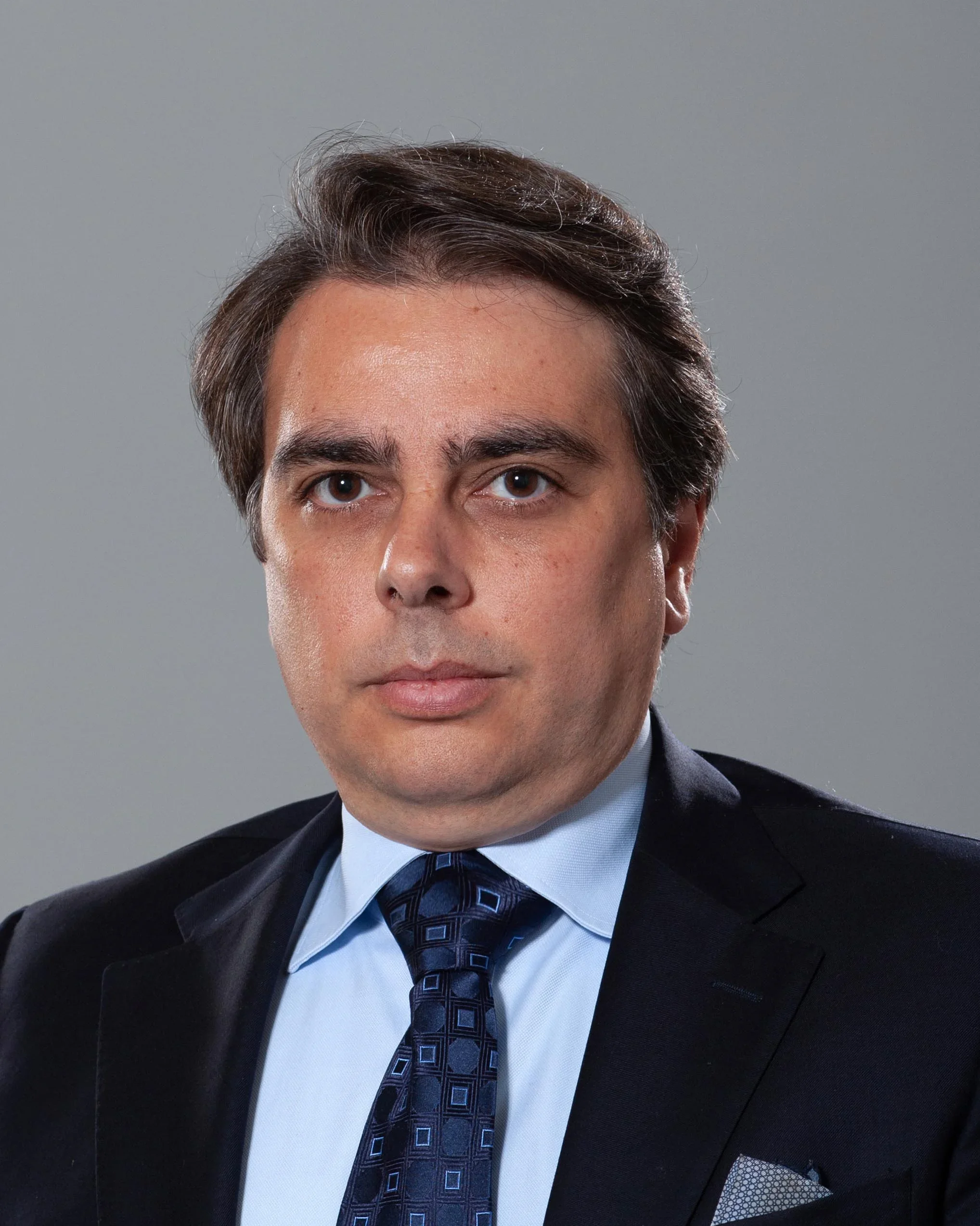 Асен Василев за изборите: Промени в ИК, 100% машинно гласуване и борба за 121 депутати