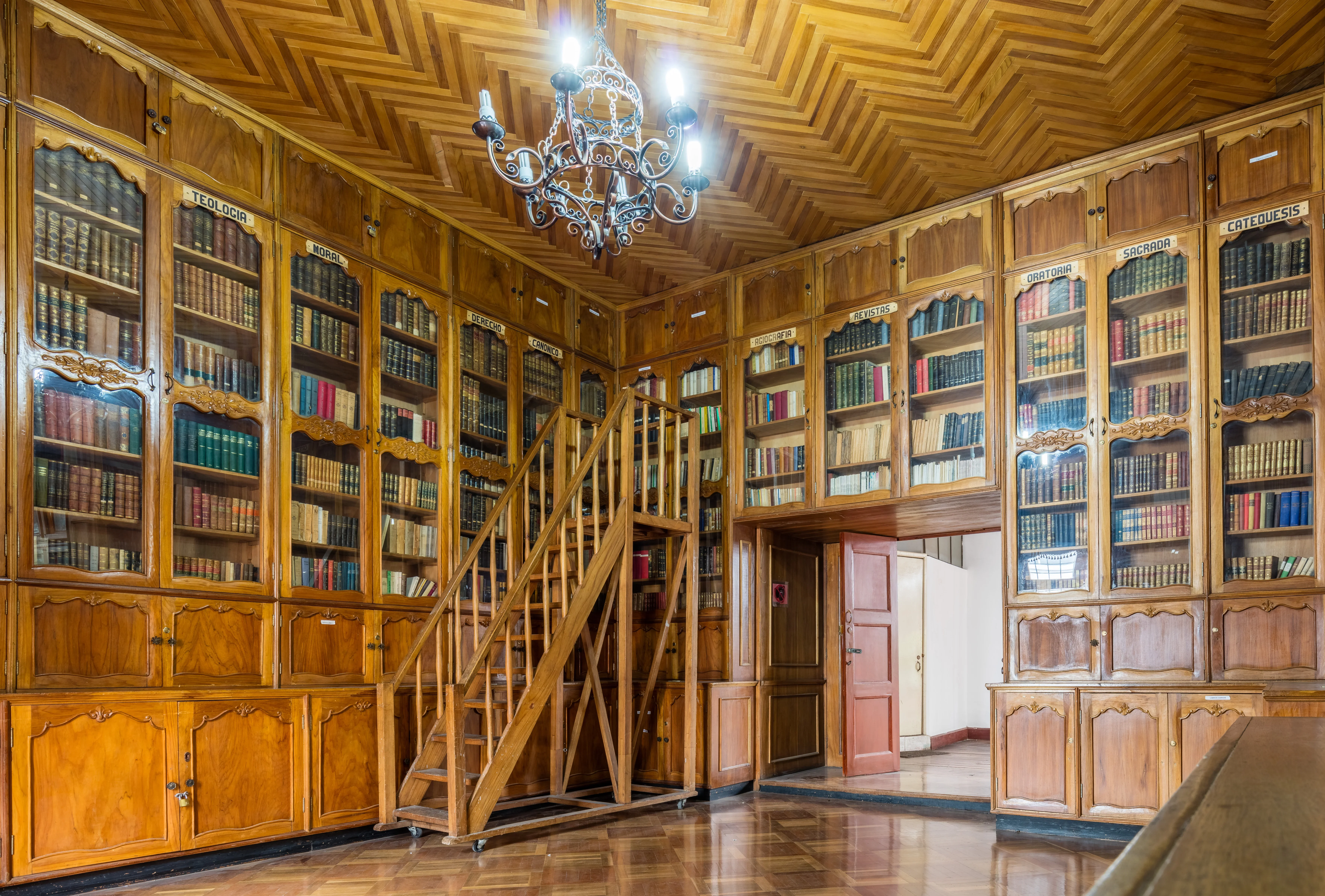 Библиотека „Младост“ – Несебр получила книги на сумму 1 786 лв. по проекту Министерства культуры