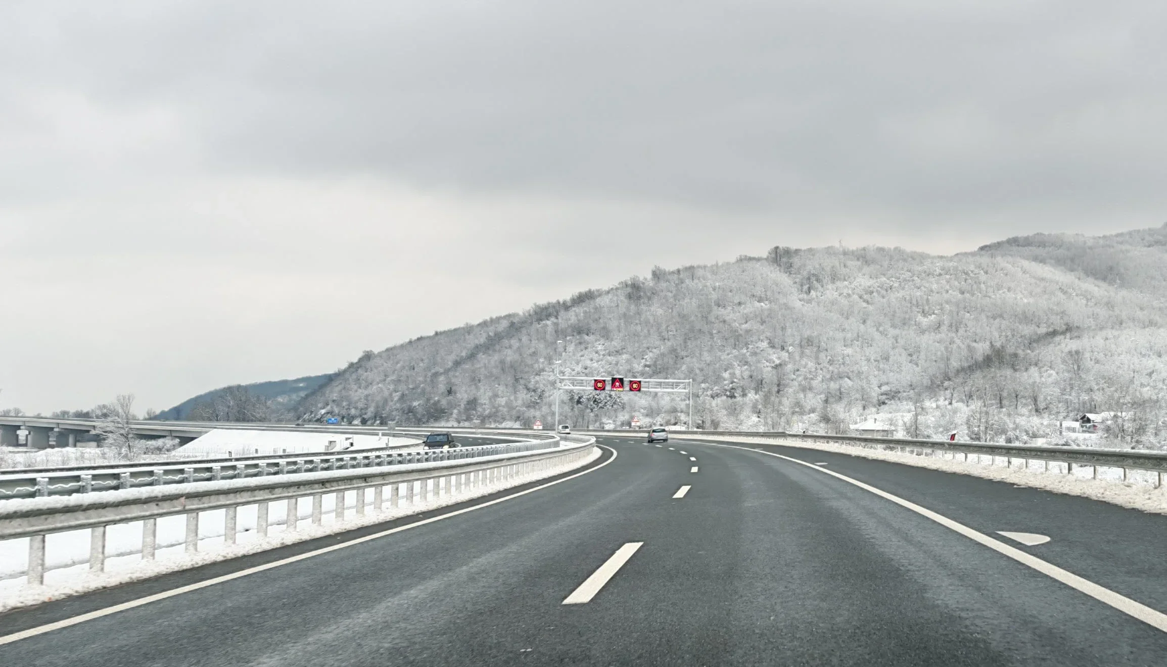Пътна обстановка: Актуална информация за ограничения и ремонти в България (обновено)