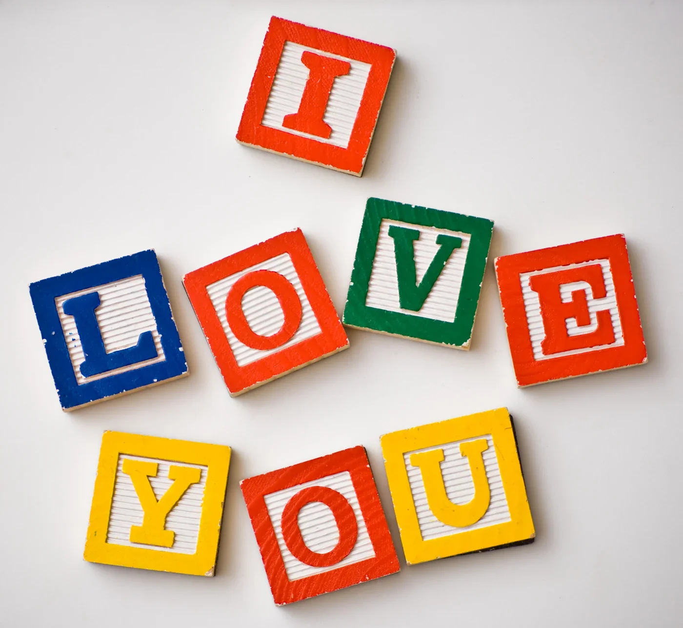 Трифон Зарезан и День Святого Валентина: Праздники Любви и Вина в Феврале