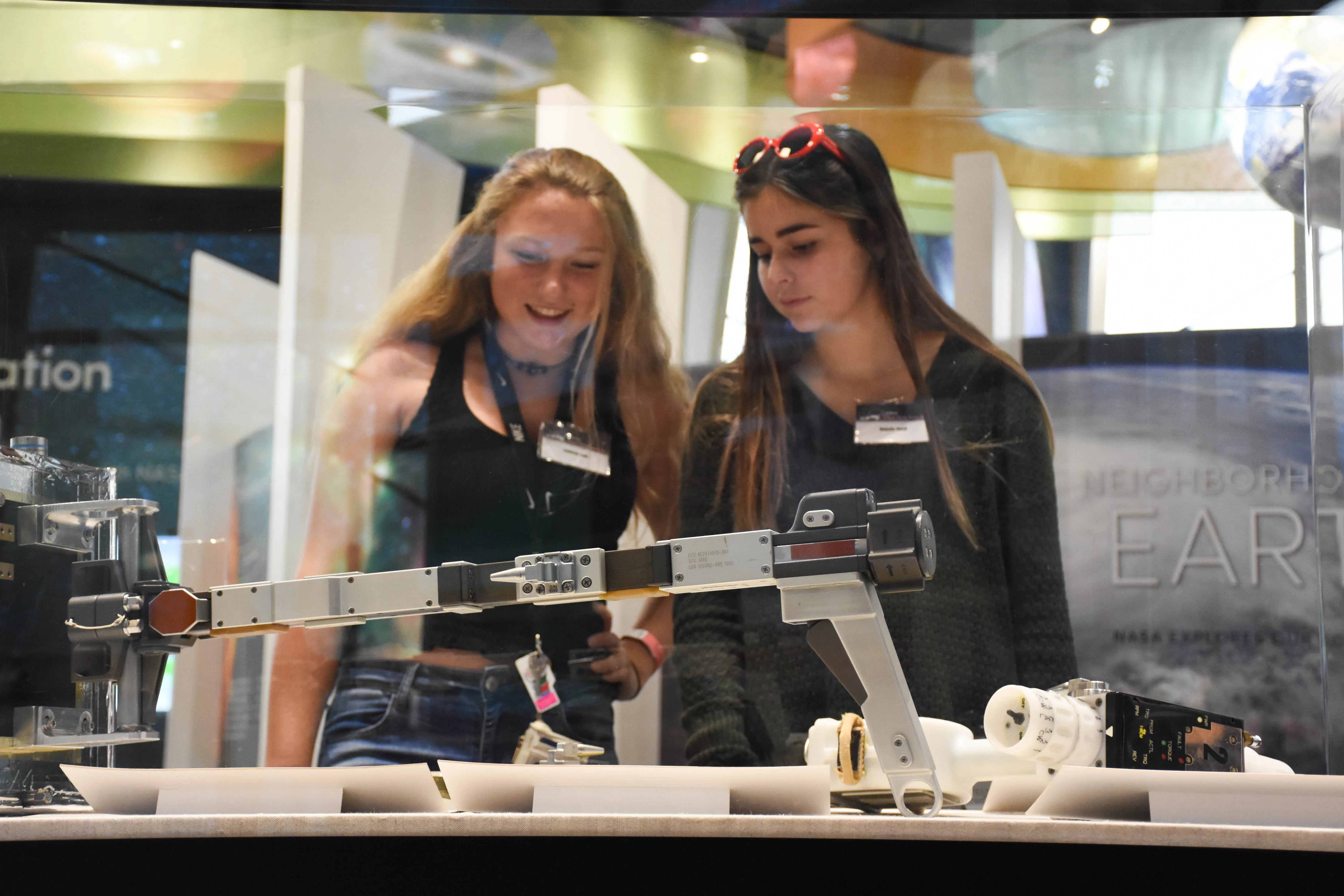 ОУ „Васил Априлов“ открыл инновационный STEM-центр: Наука, технологии и вдохновение для будущего