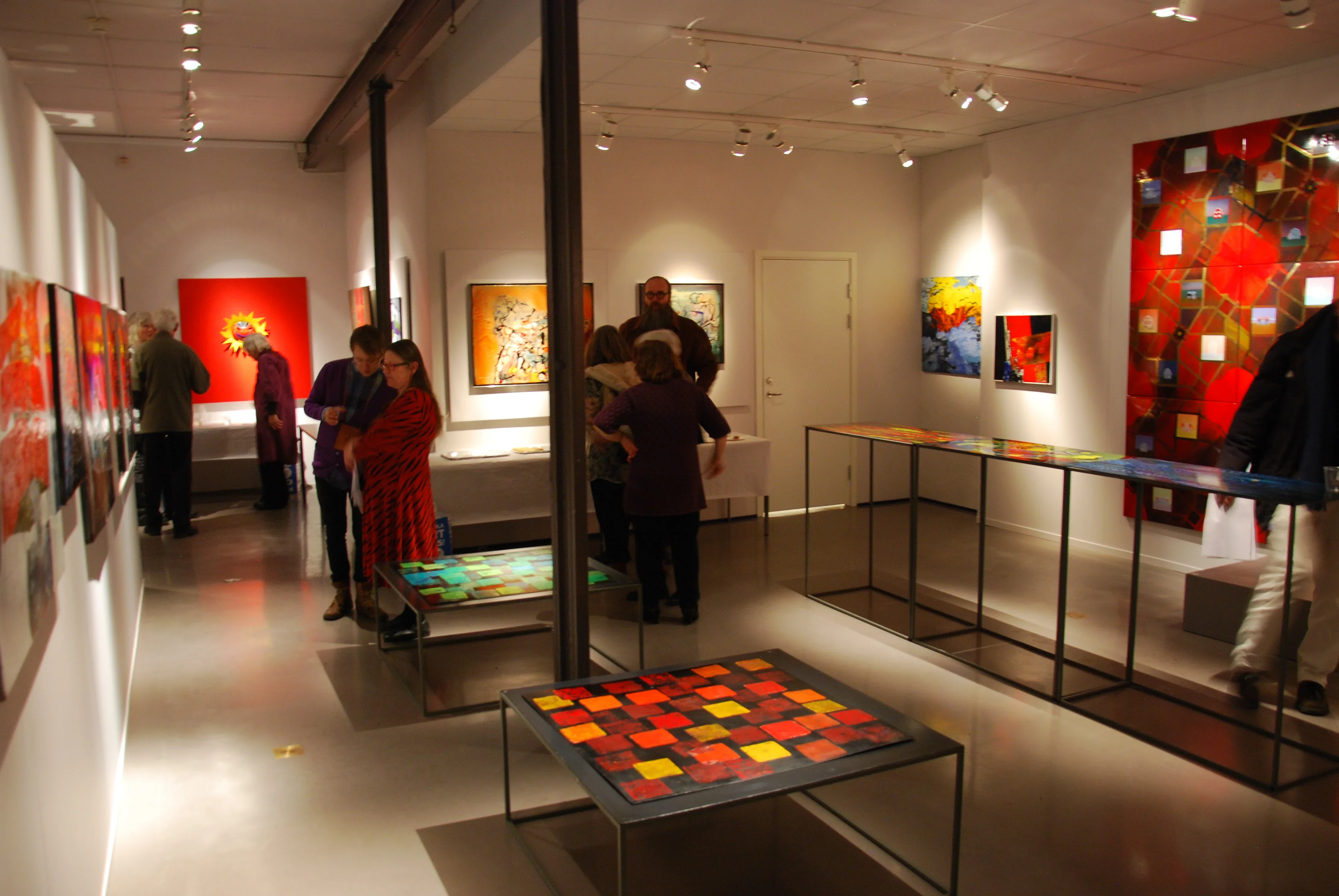 Изложбата „Сънят като реалност“ в Бургас: Творчеството на младите художници от НХА