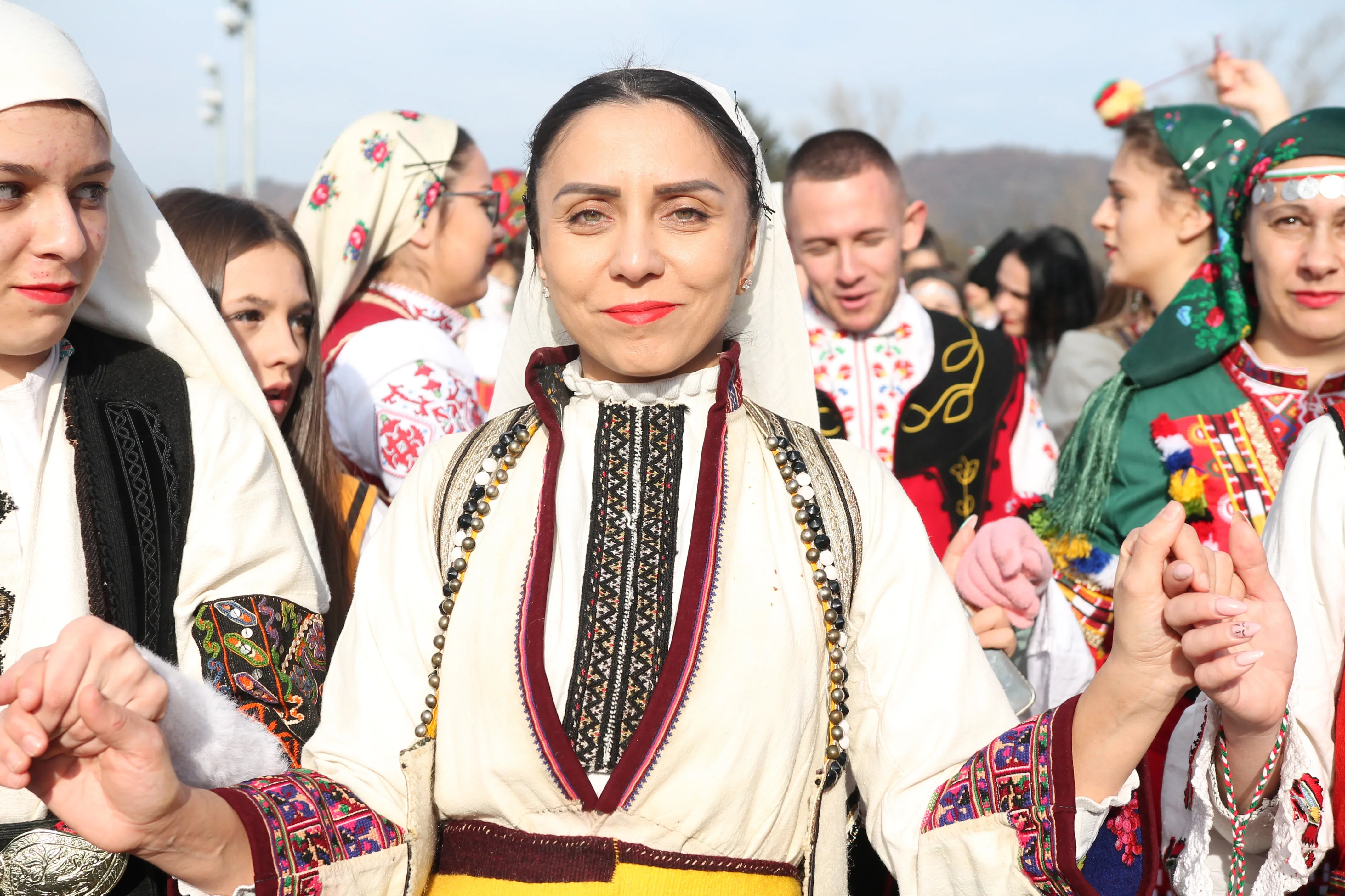 МВнР ще получи 1.75 млн. евро за подкрепа на българските общности в чужбина (Албания, Сърбия, Косово, Северна Македония, Украйна, Молдова)