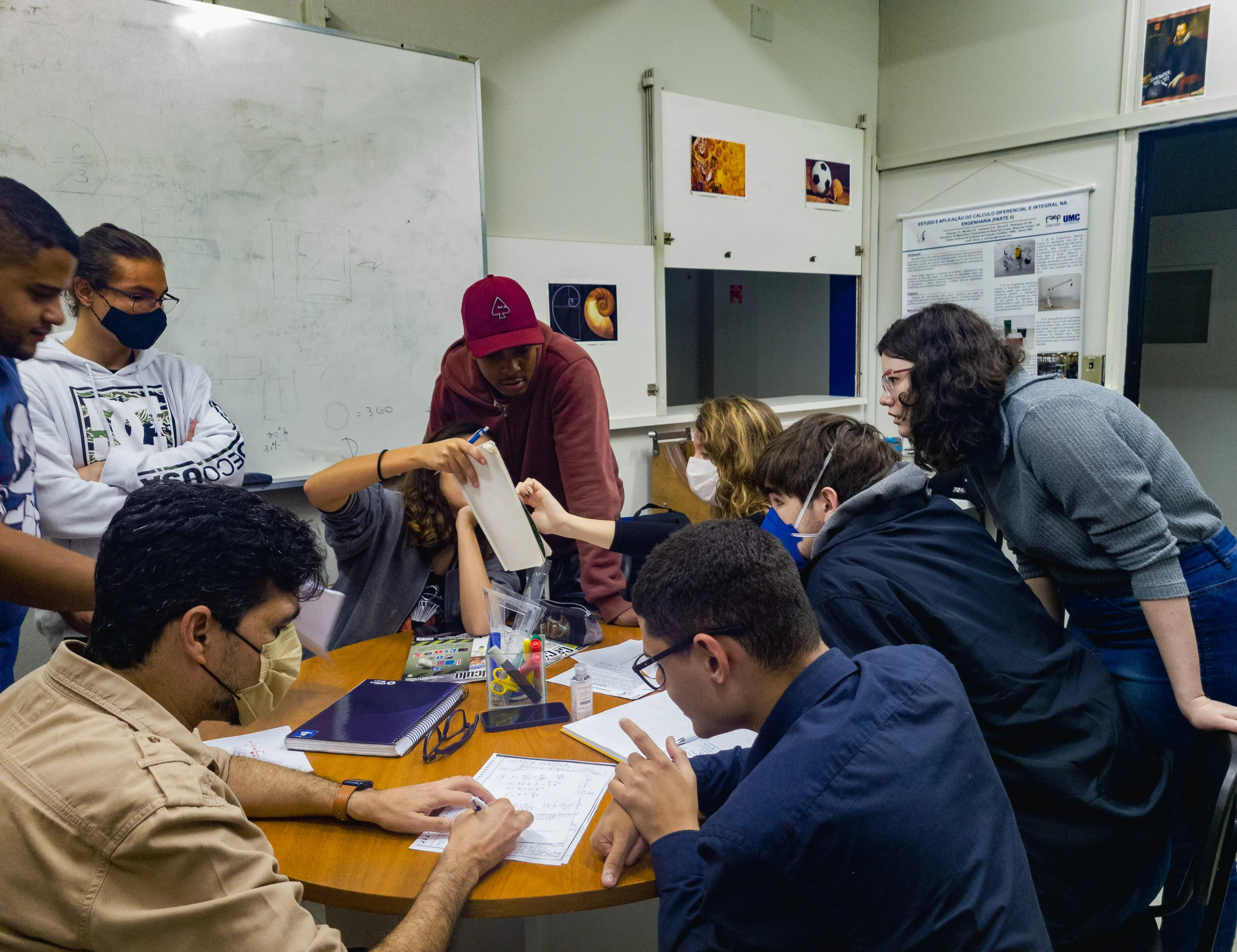 Многознайко: Регионален математически турнир за деца в Бургас