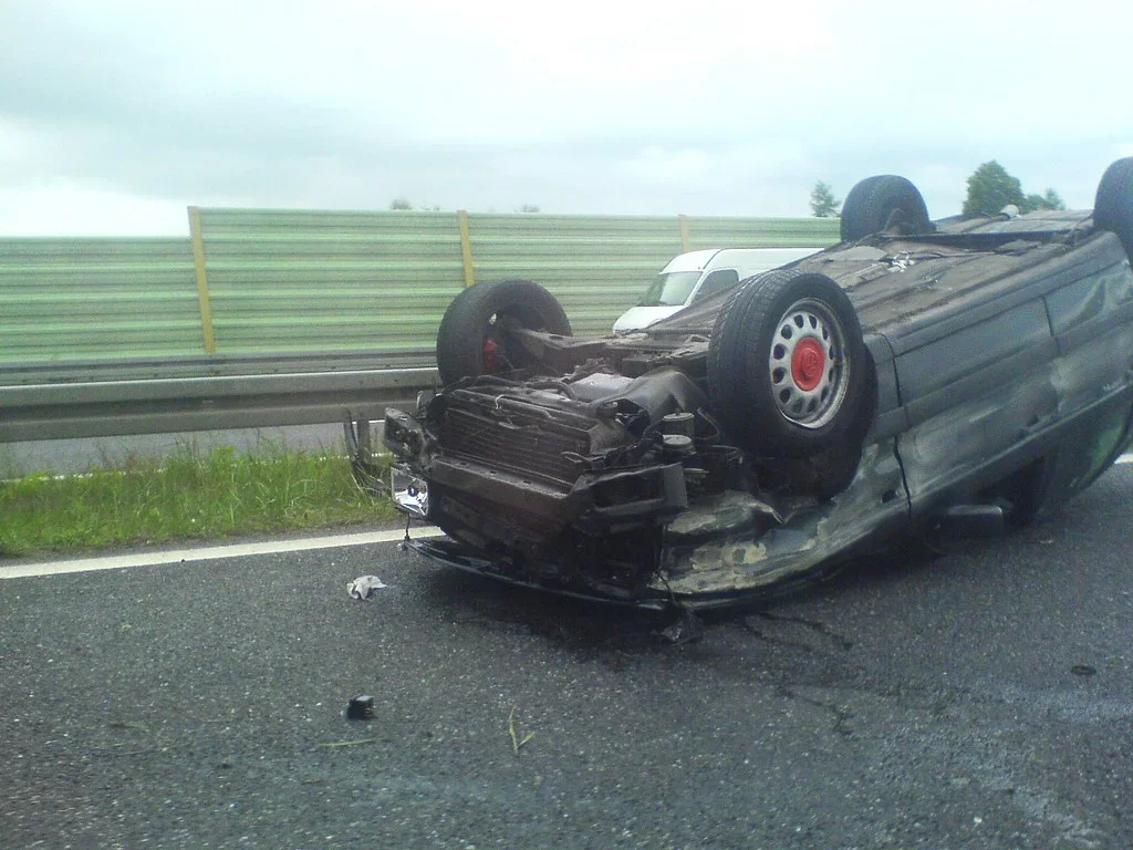 Двоє людей загинули внаслідок ДТП в країні за добу