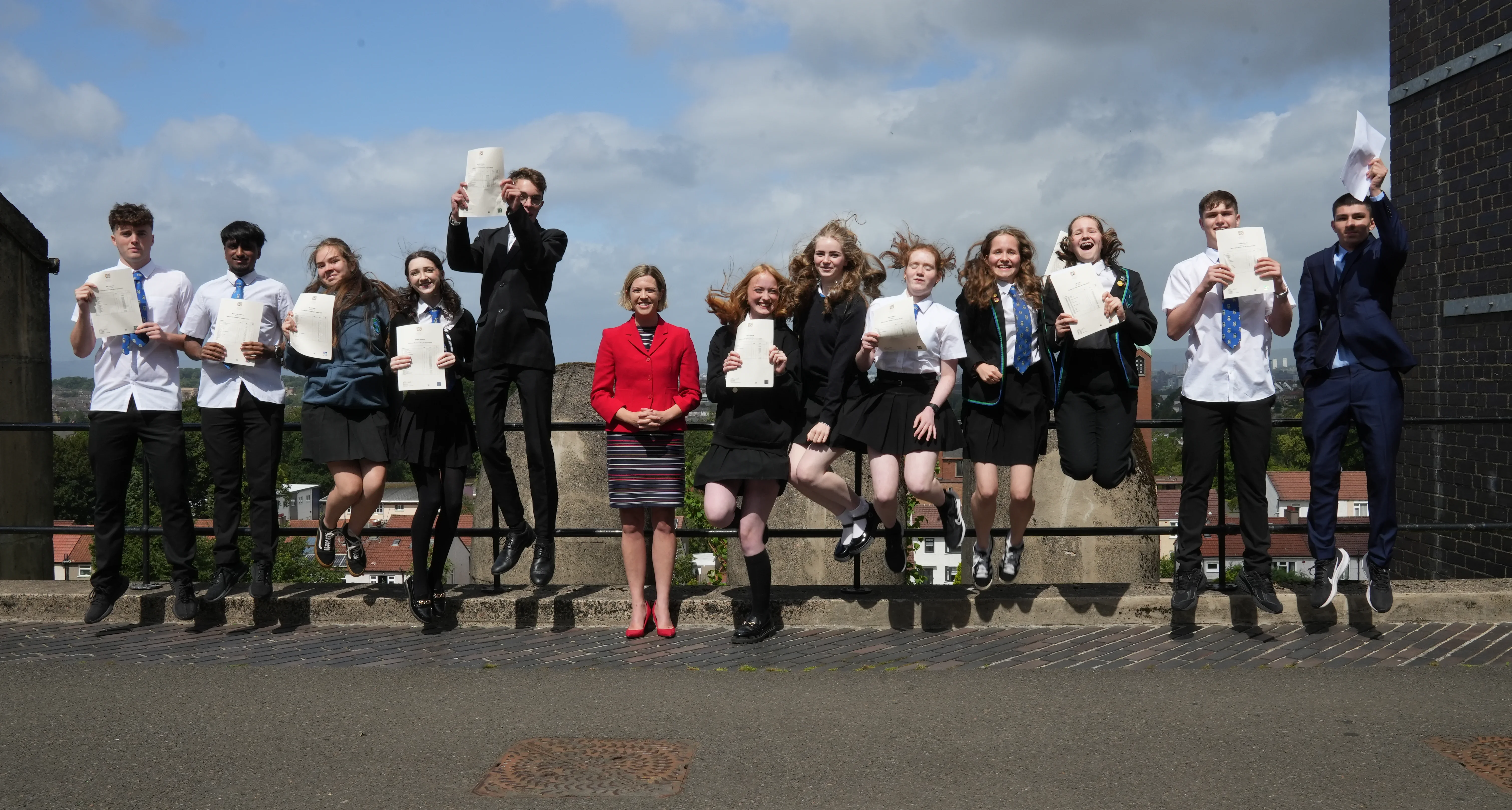 СУ „Любен Каравелов“ – Несебър с отлични резултати на Националната олимпиада по руски език