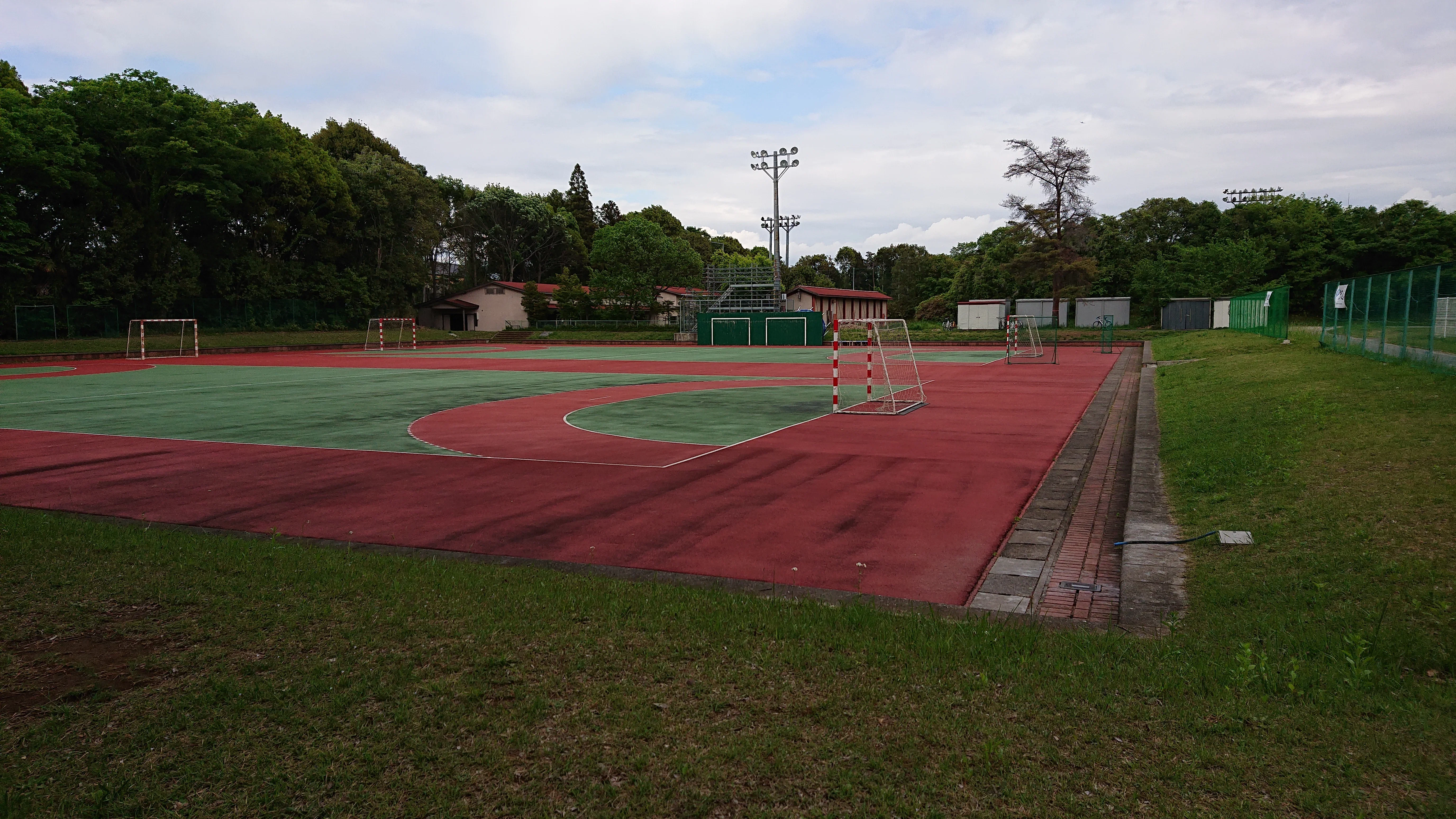 Ремонт на хандбалното игрище в Поморие: Нова настилка, трибуни и осветление