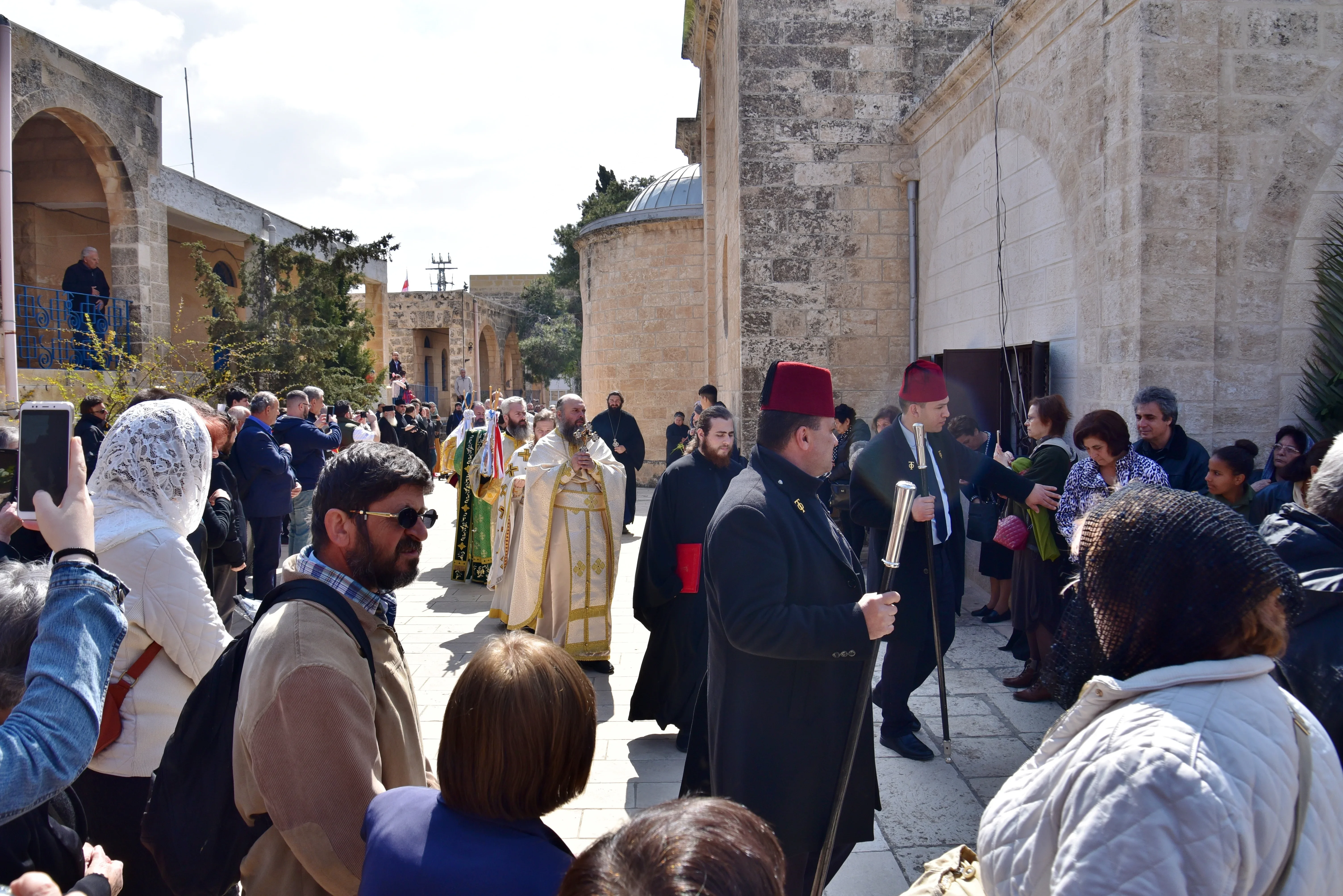 Несебър празнува Лазаровден и Цветница с лазарки и благотворителен базар