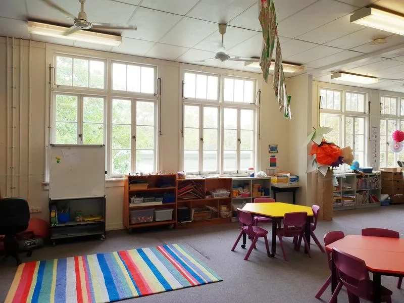 Тържество на знанието: Празникът на буквите в първите класове на Несебър