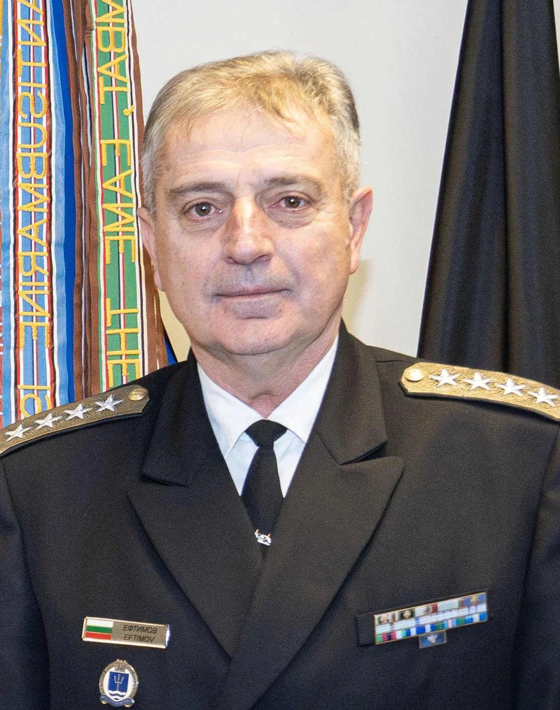 Ролята на отбранителната индустрия и безпилотните системи във войната в Украйна: анализ от адмирал Ефтимов