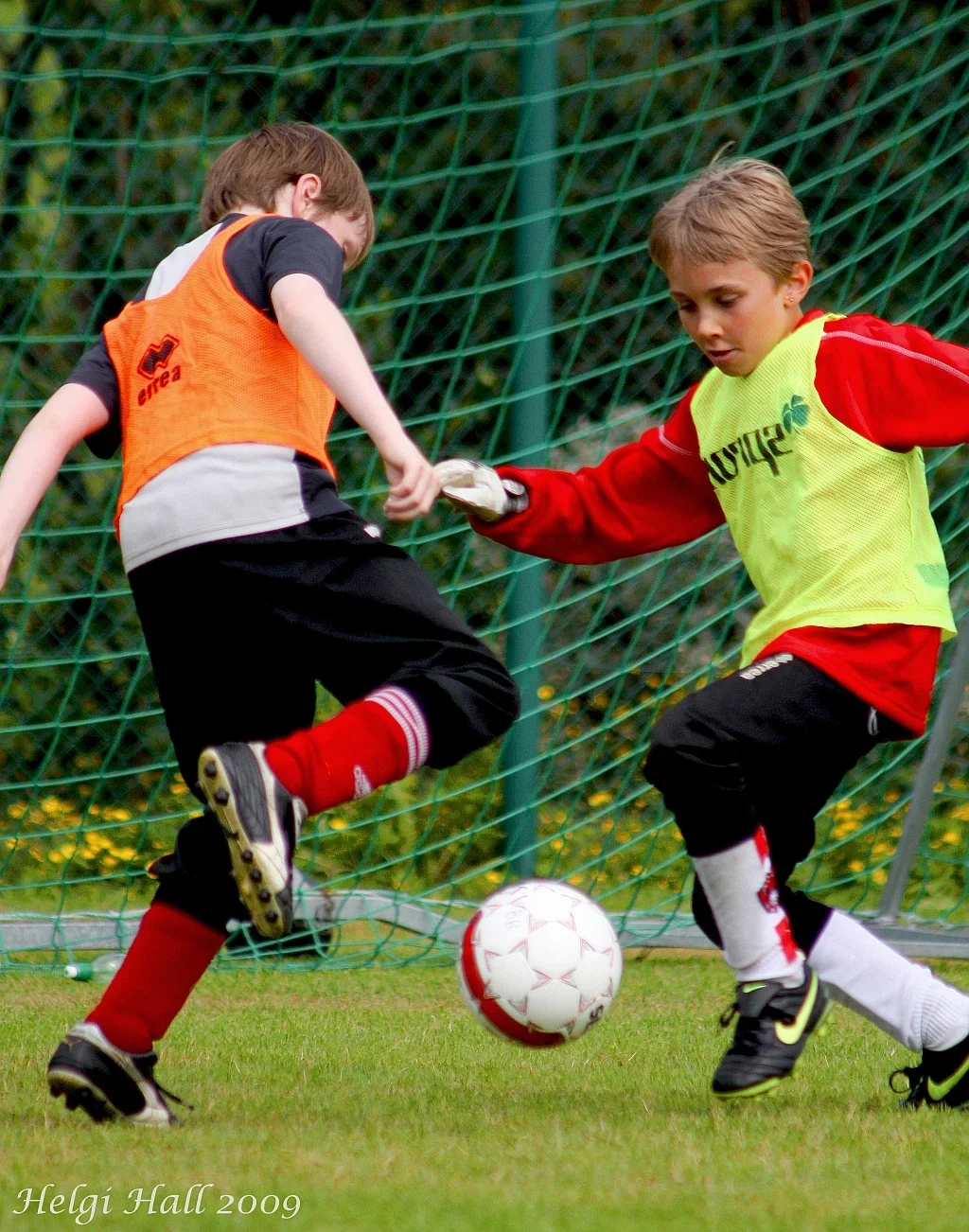 Близко 10 000 евро събра благотворителният футболен турнир в Бургас за деца на служители в МВР