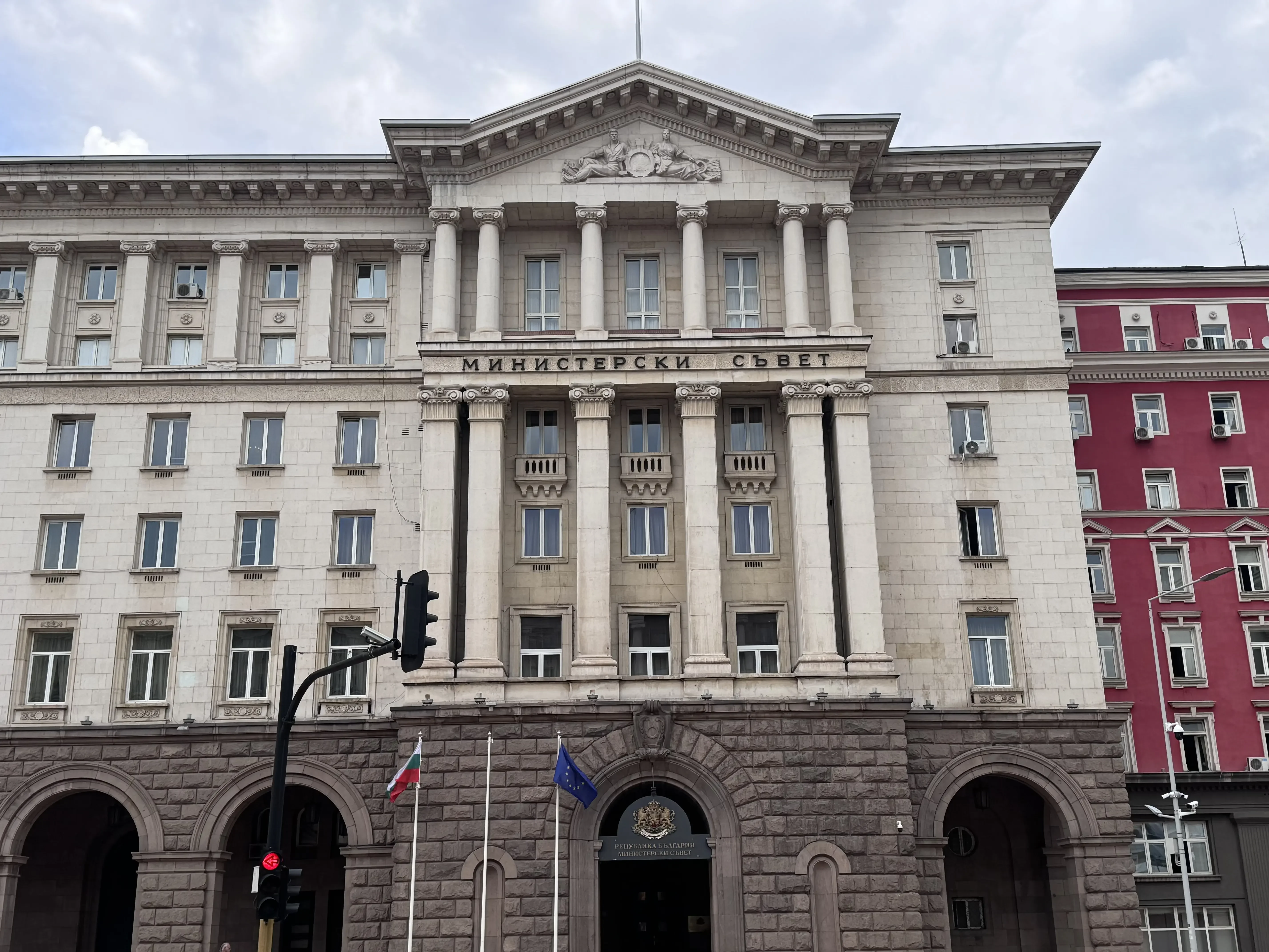 Среща на върха: Андрей Гюров и Румен Радев обсъдиха прехода на властта