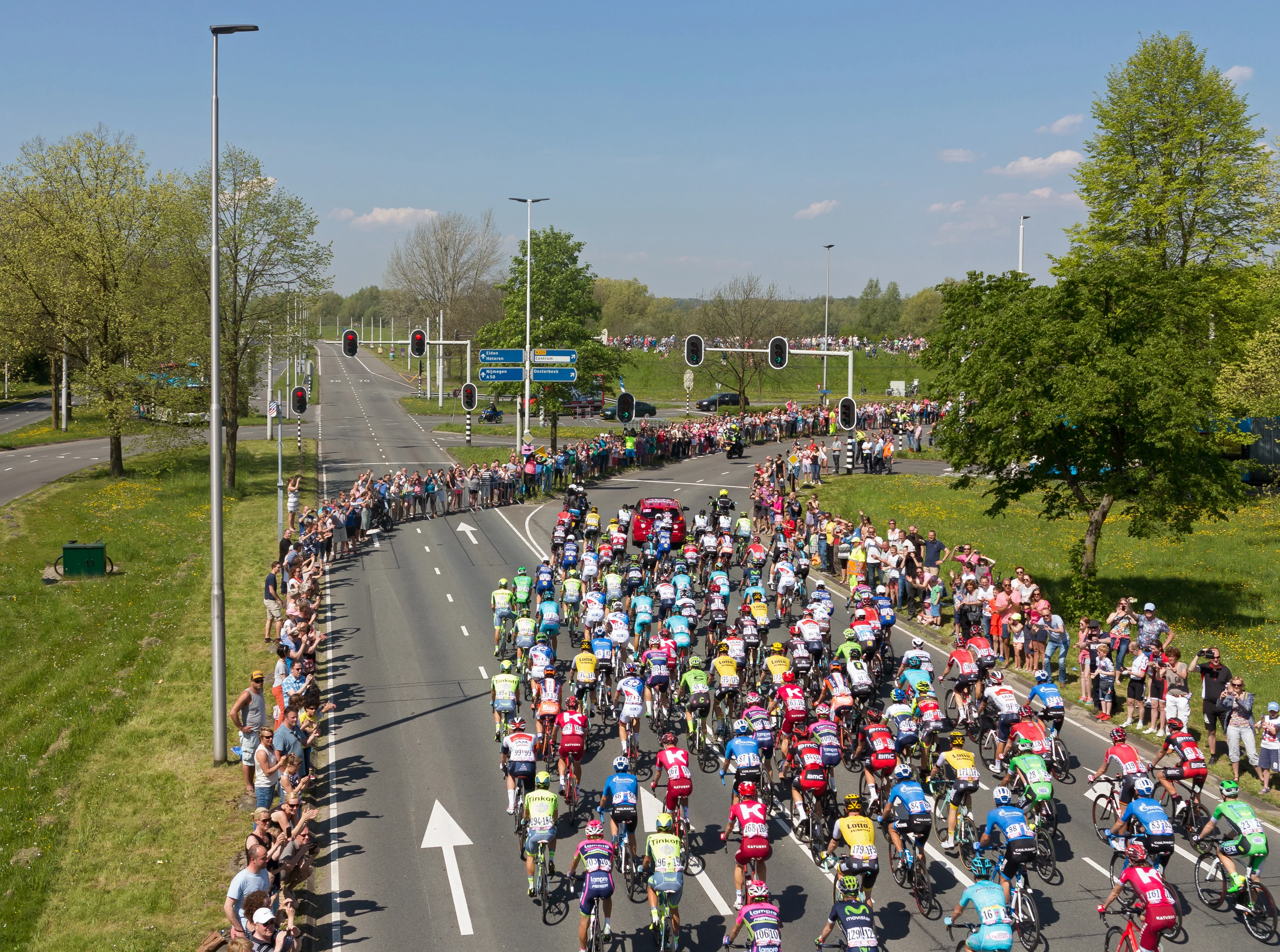 България на световната сцена: Успешен старт на Giro d’Italia 2026